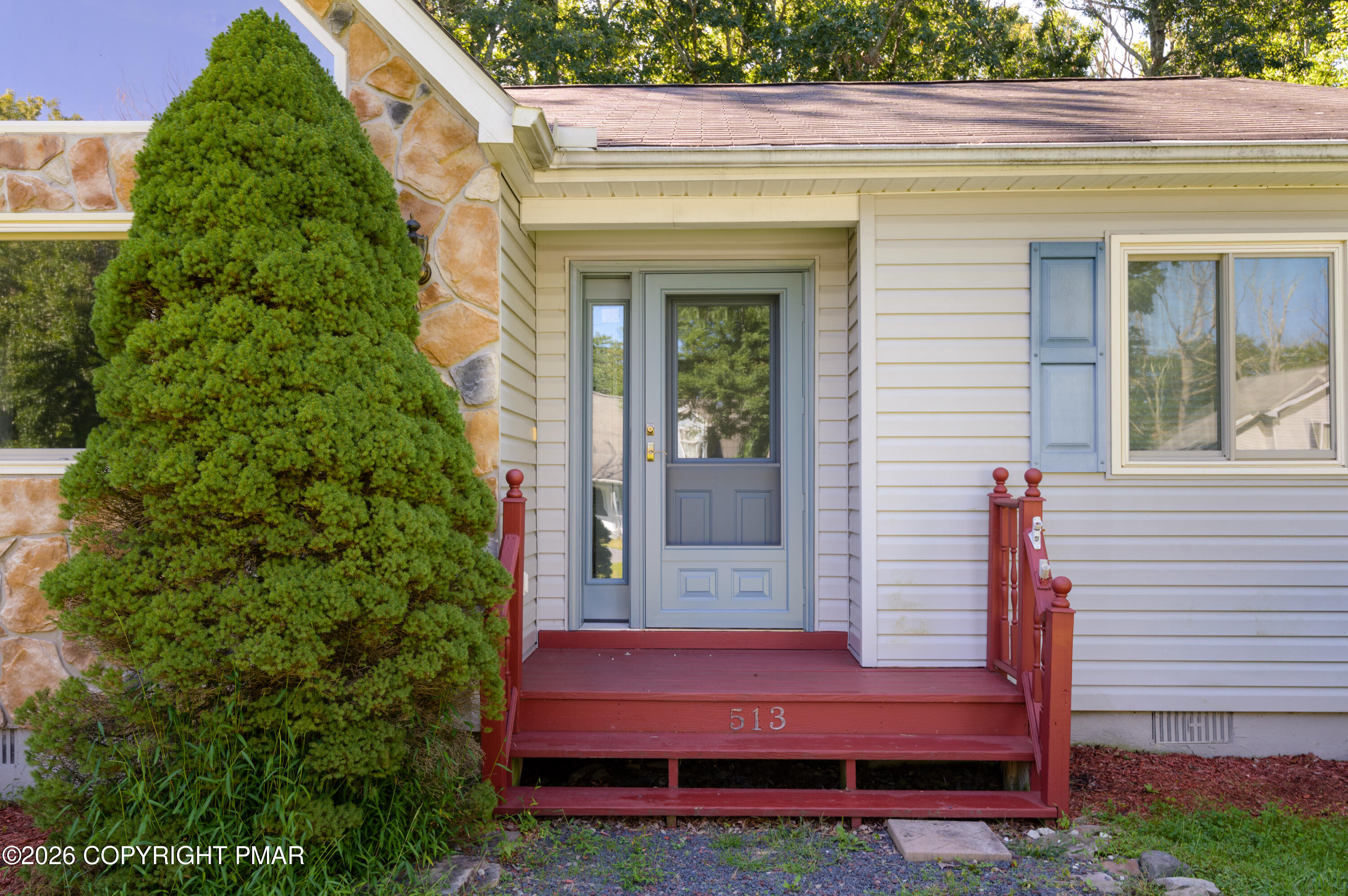 513 Gandolf Road Property Photo 4