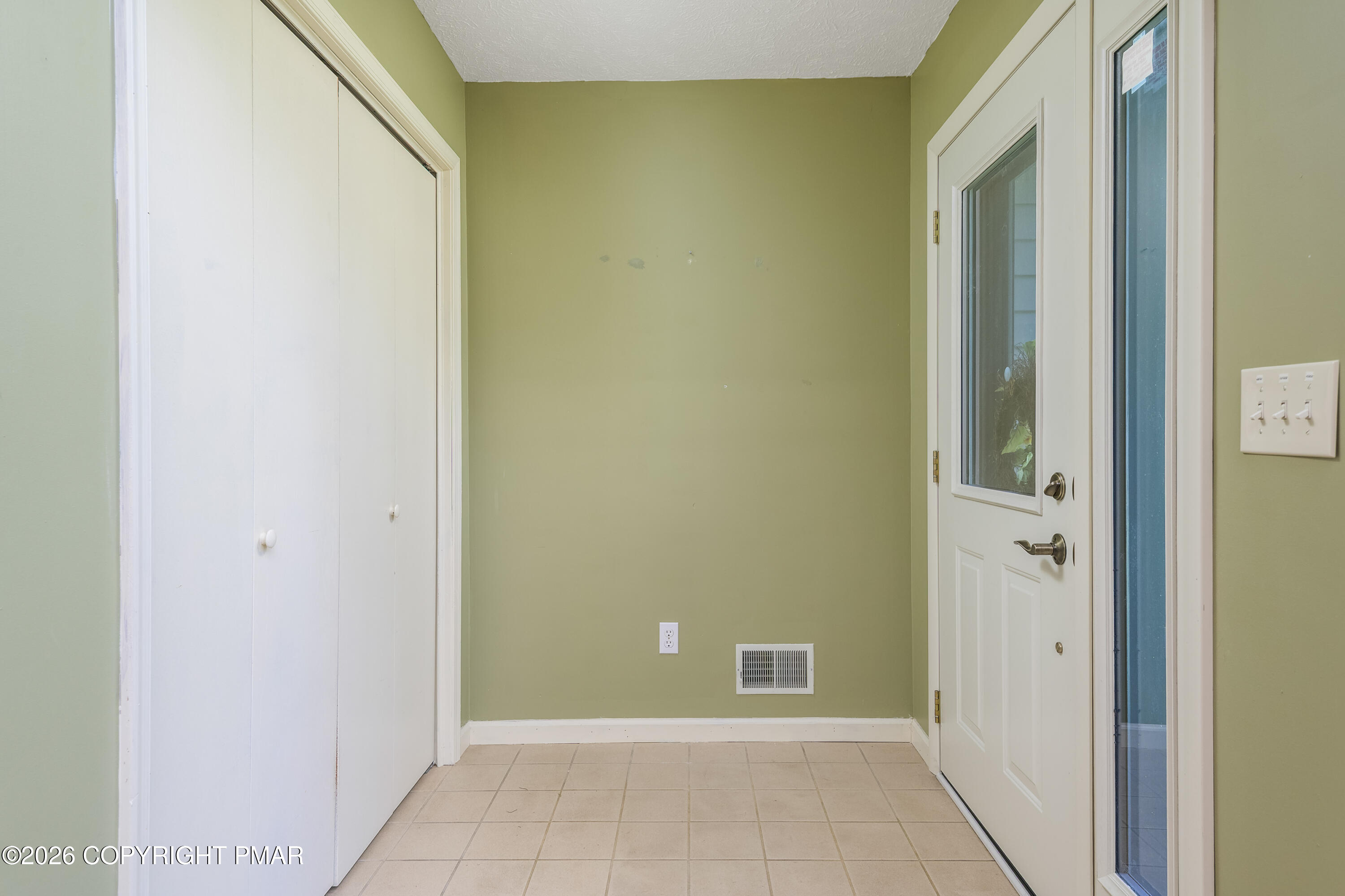 513 Gandolf Road Property Photo 5