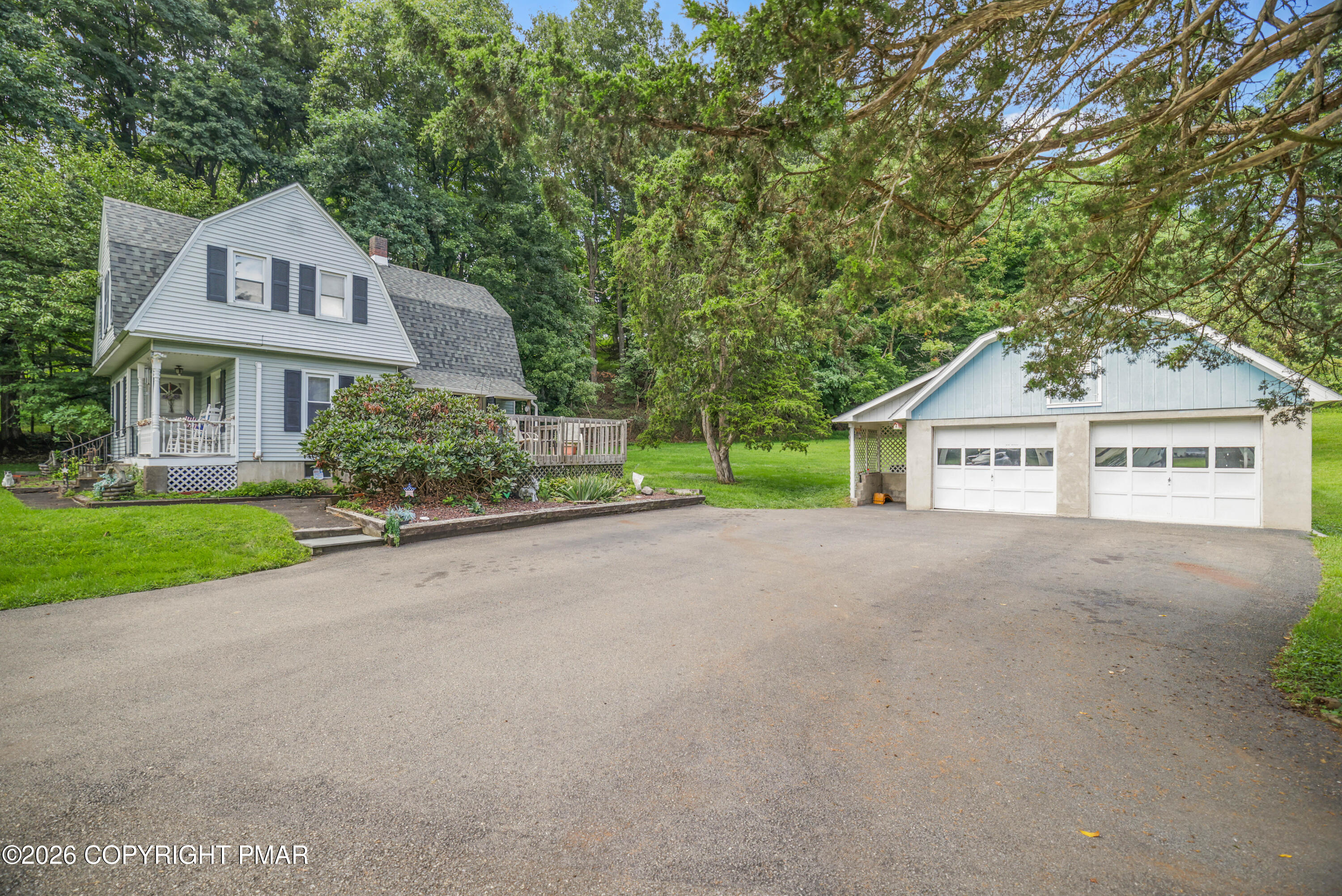 926 Acker Road Property Photo 2