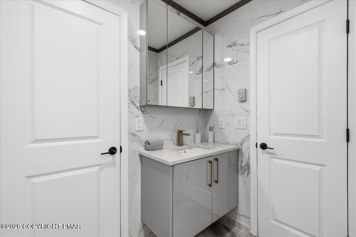 7901 Sleepy Hollow Drive Property Photo 32