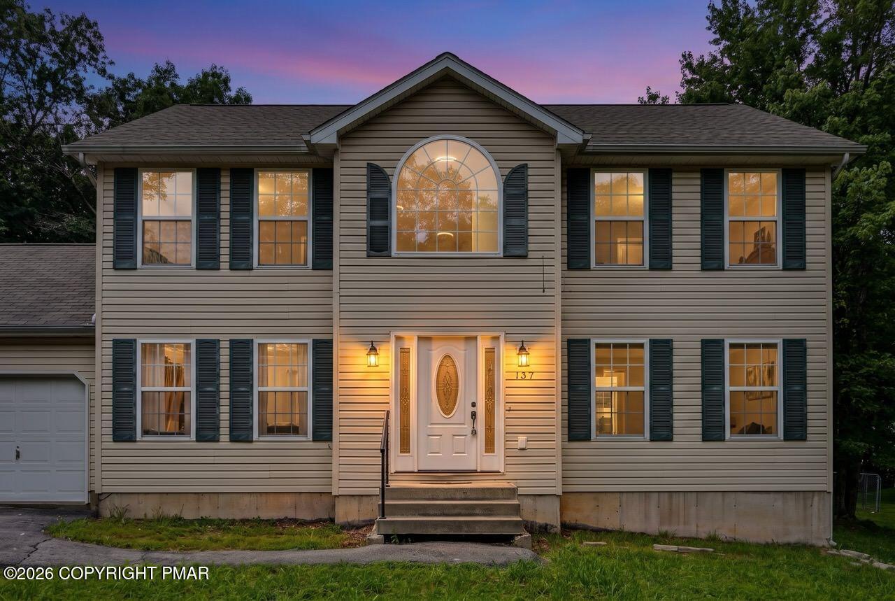 137 N Meckesville Road Property Photo 1