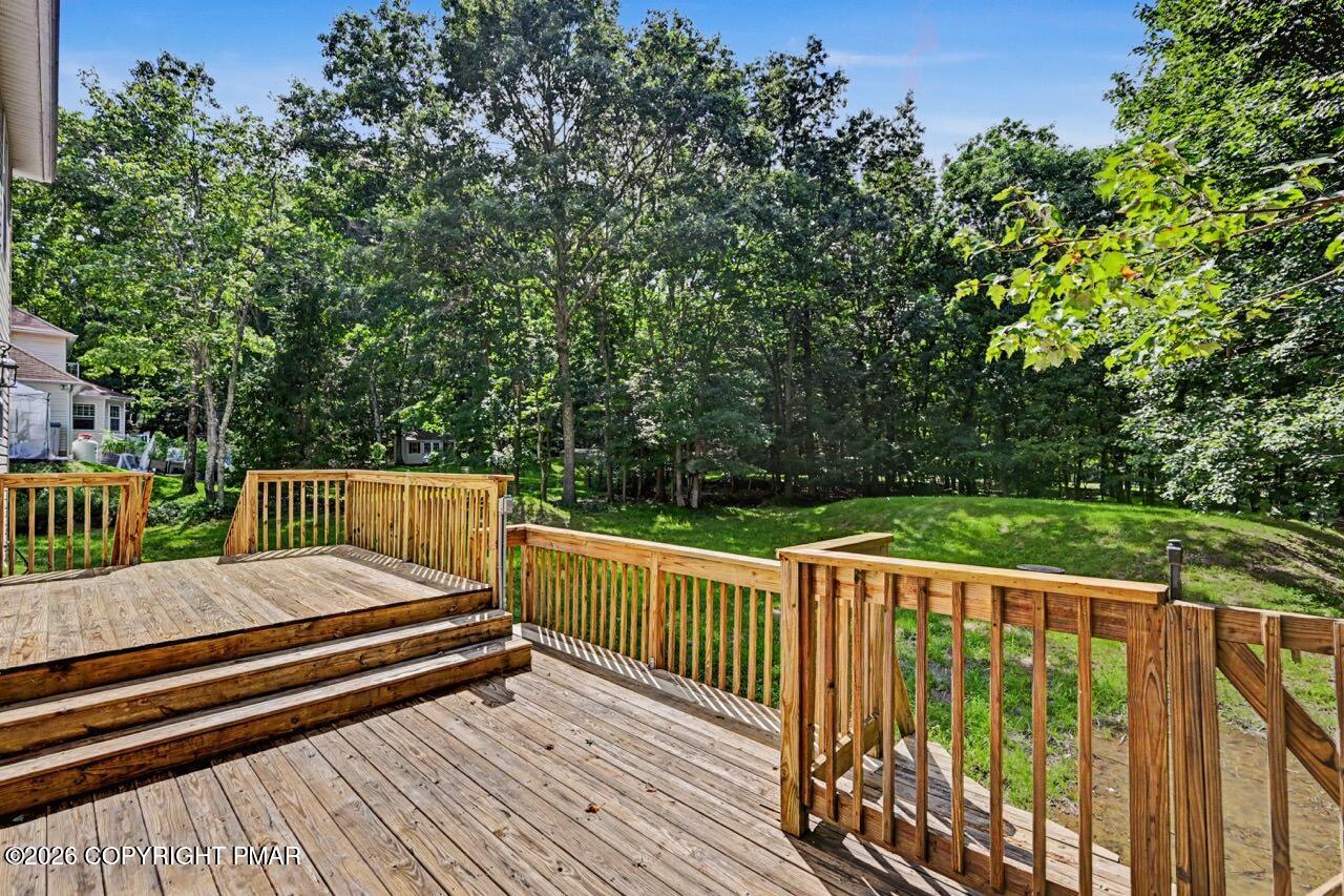137 N Meckesville Road Property Photo 5
