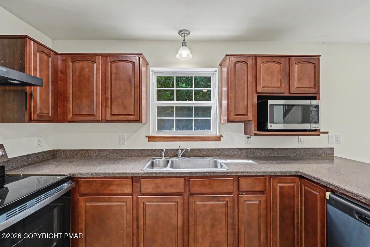 137 N Meckesville Road Property Photo 19