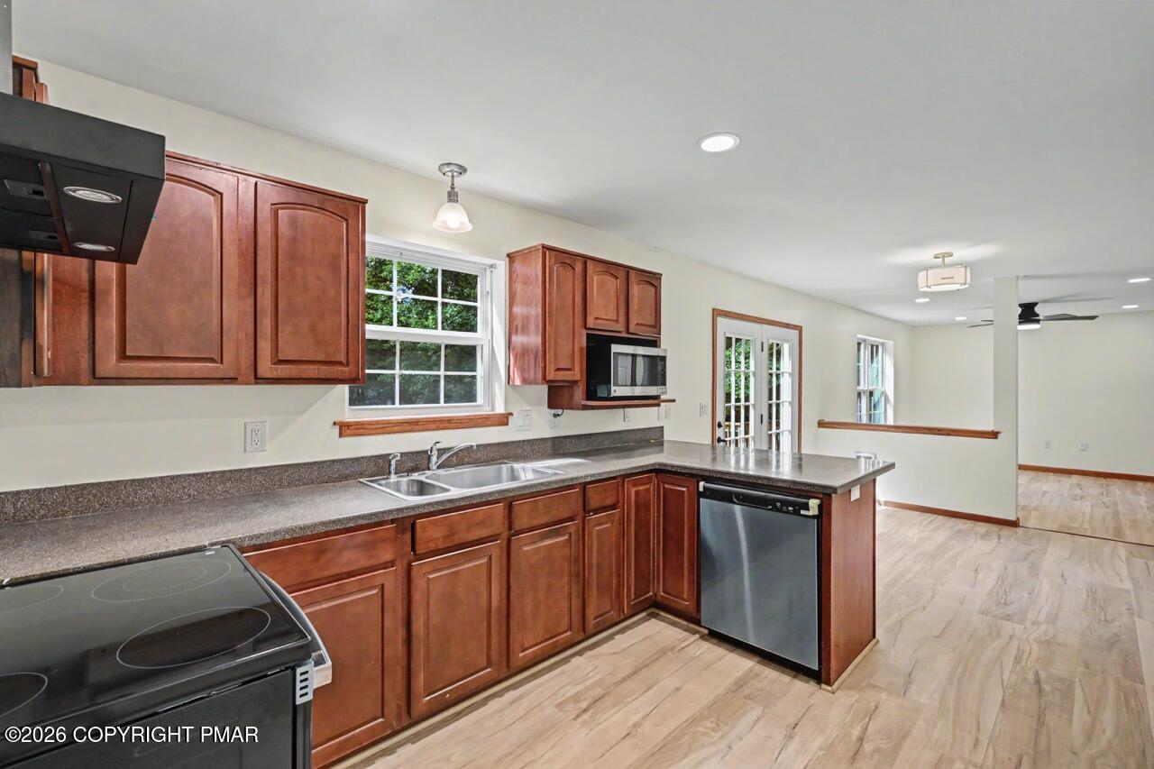 137 N Meckesville Road Property Photo 20