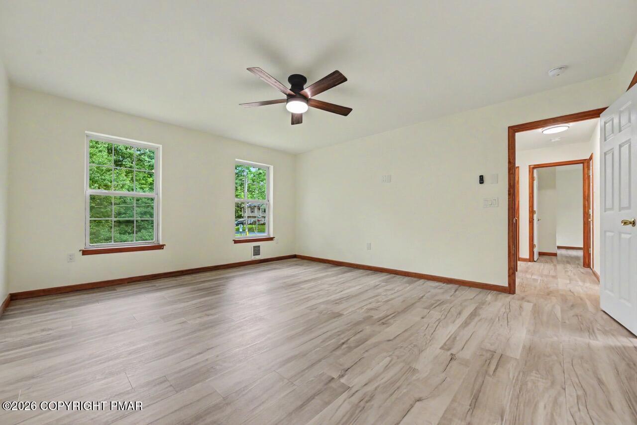 137 N Meckesville Road Property Photo 40