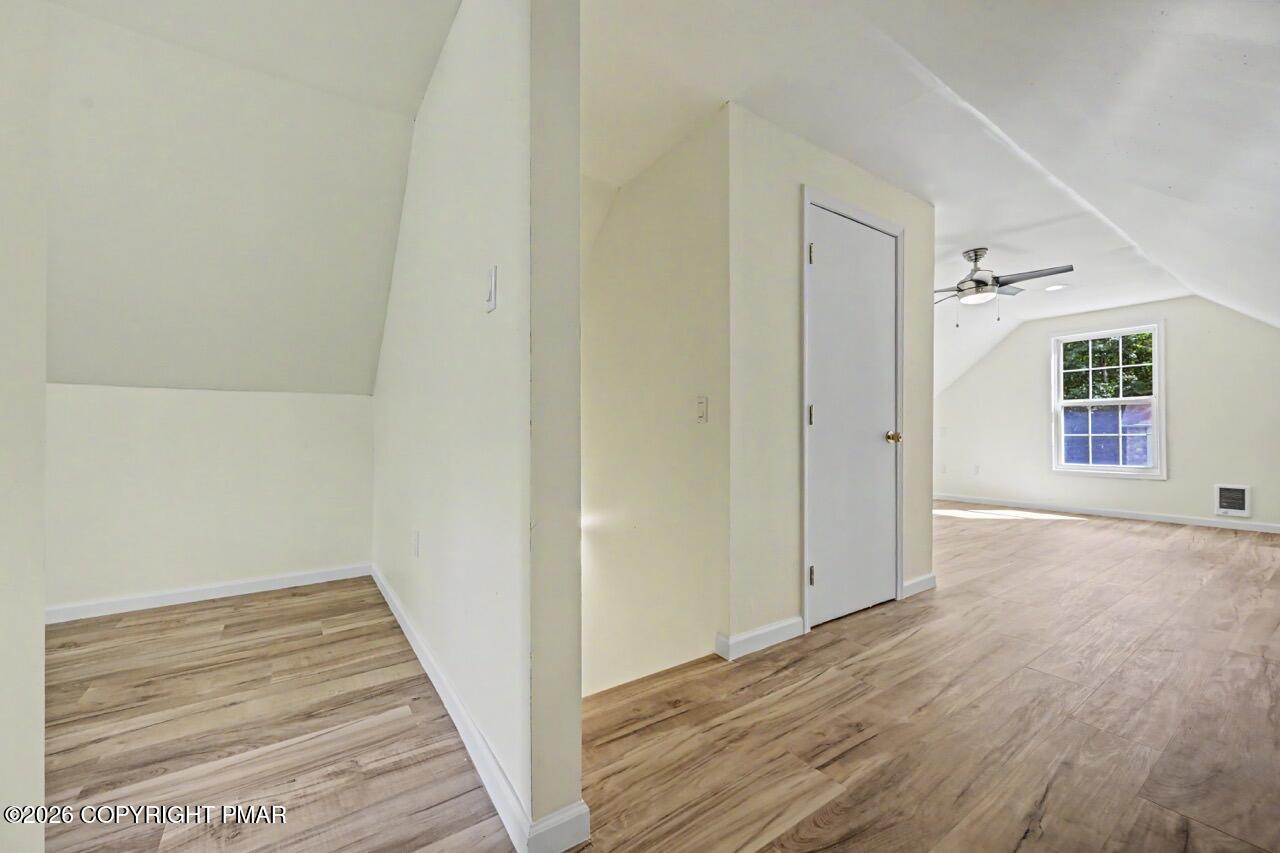 137 N Meckesville Road Property Photo 56