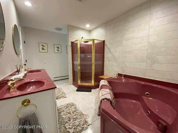 2564 Country Club Drive Property Photo 11