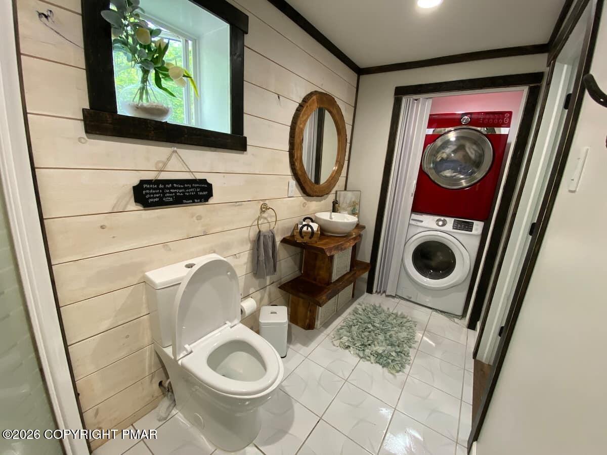 2564 Country Club Drive Property Photo 15