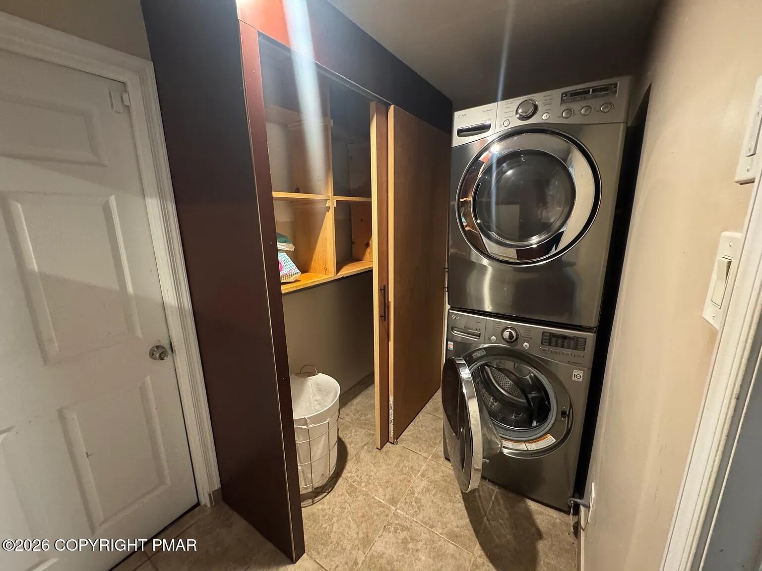 5141 Walnut Lane Property Photo 12