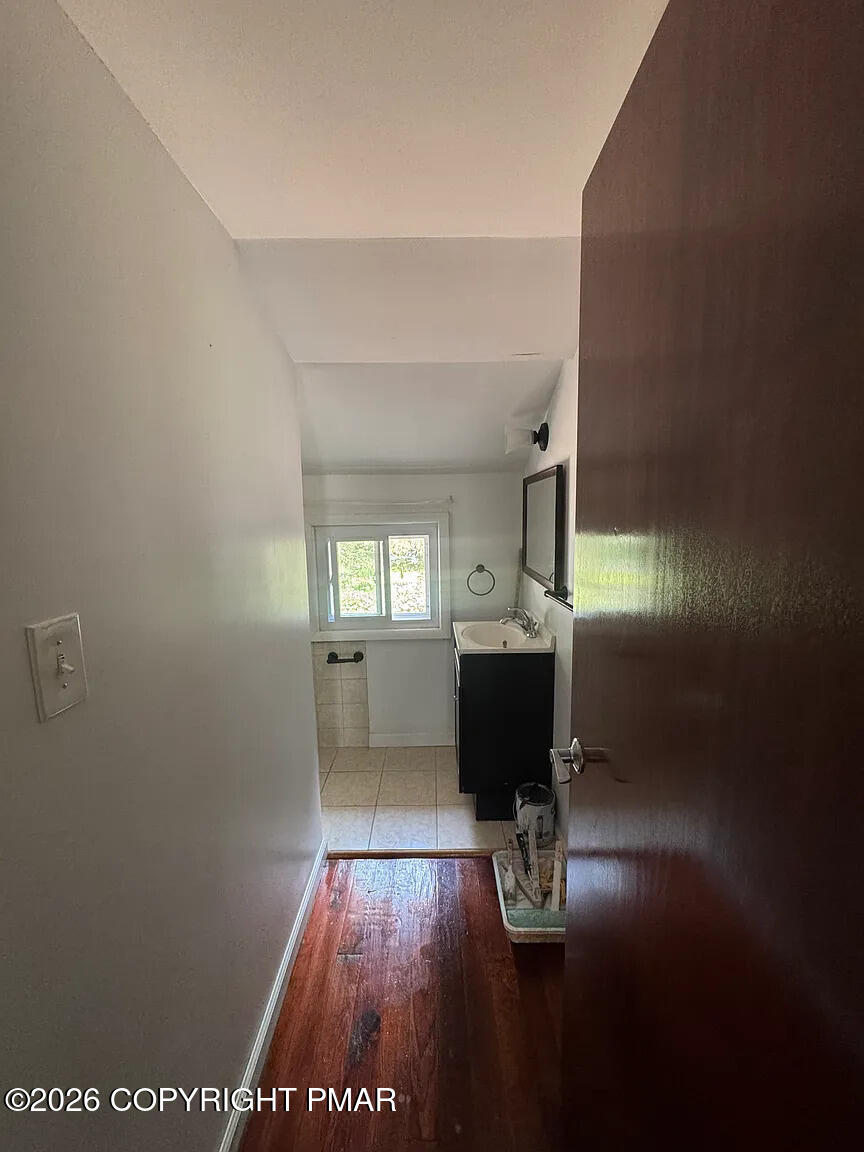 5141 Walnut Lane Property Photo 14