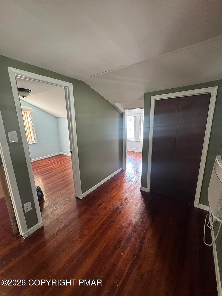 5141 Walnut Lane Property Photo 15