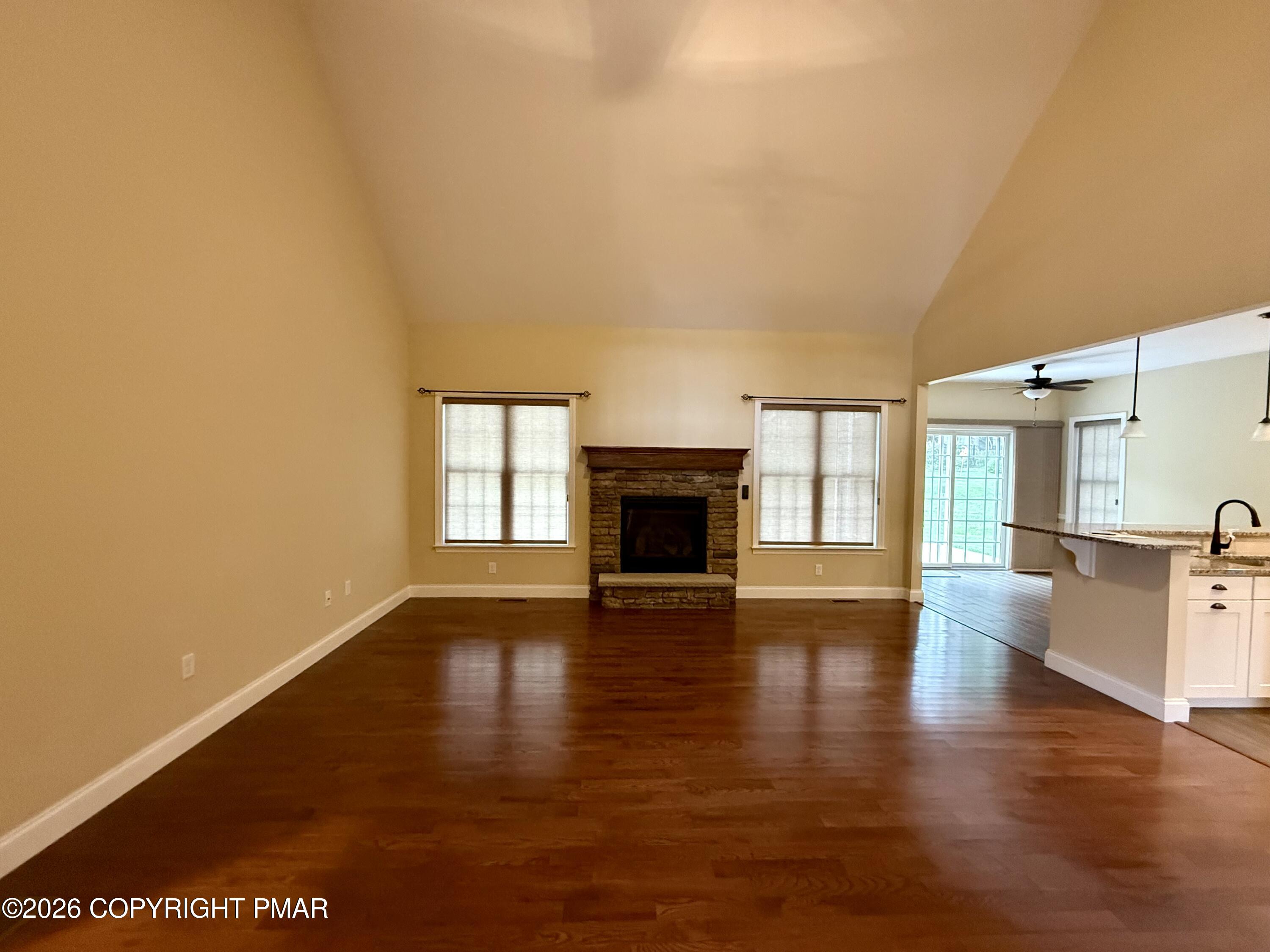 142 Lexington Lane Property Photo 24