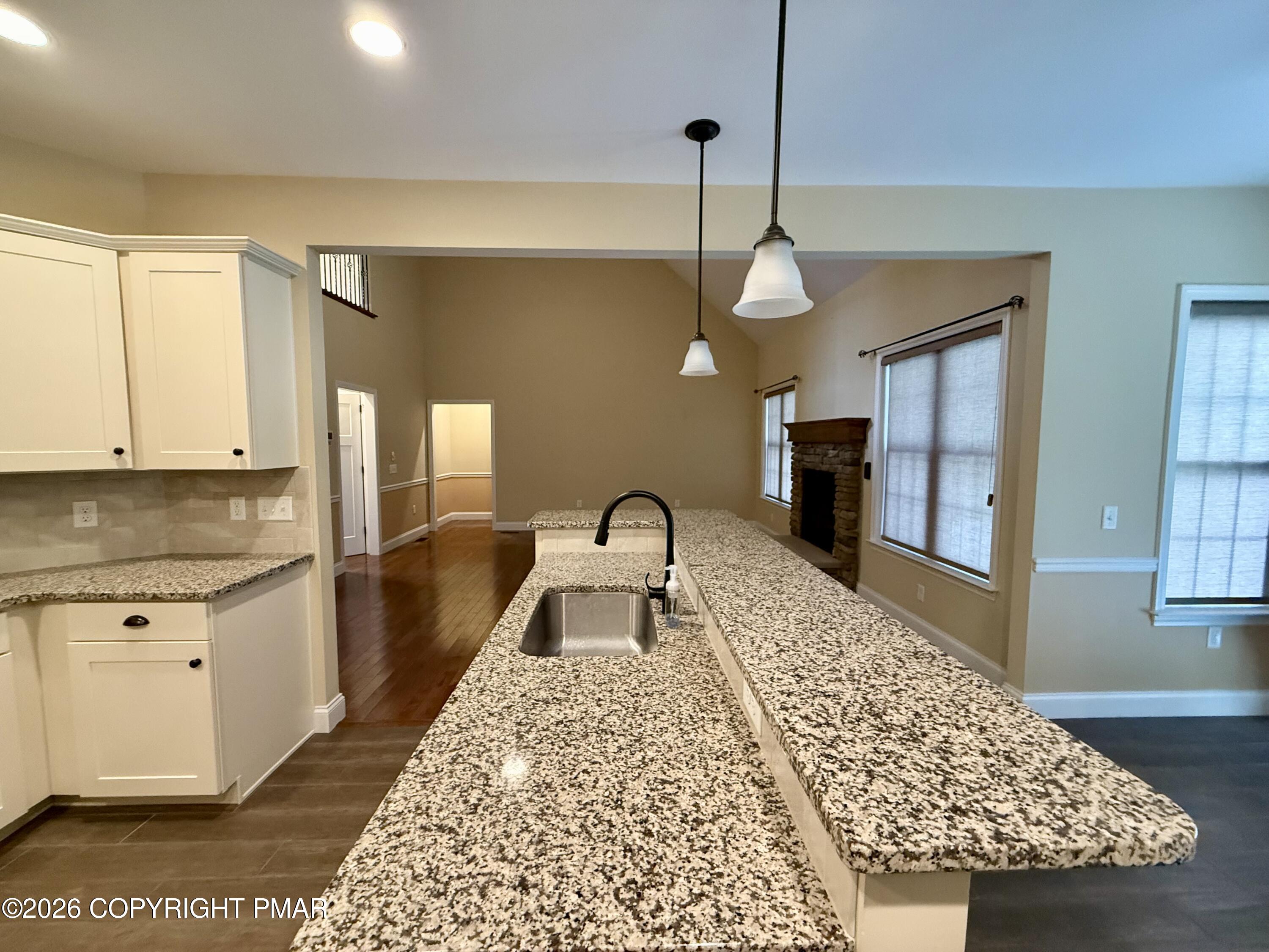 142 Lexington Lane Property Photo 29