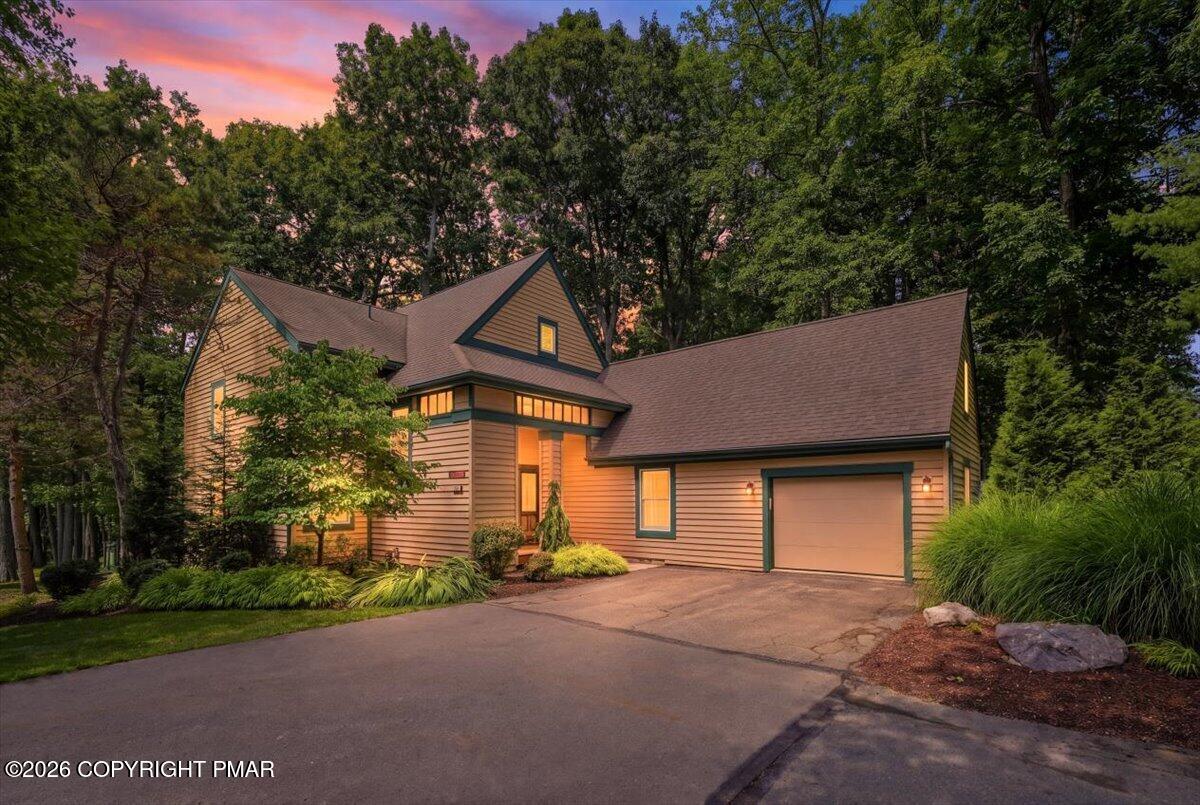 102 Fox Run Property Photo 1
