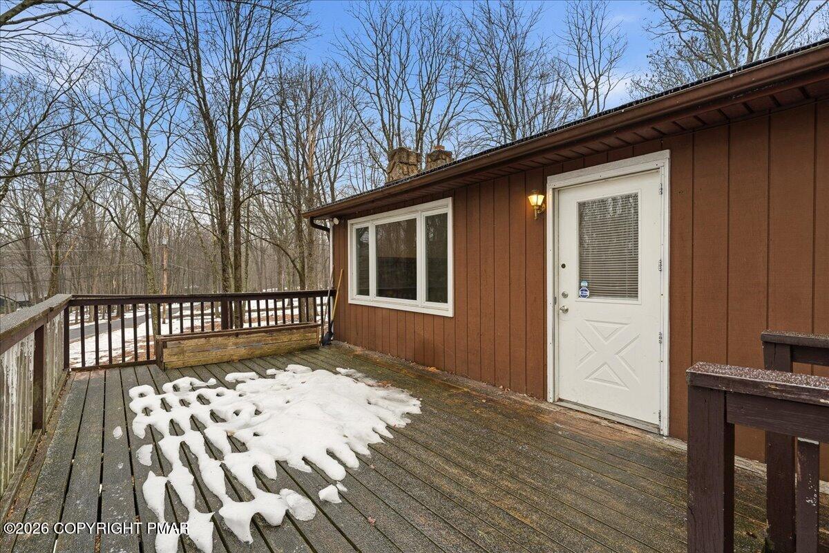 3529 Winding Way Property Photo 2
