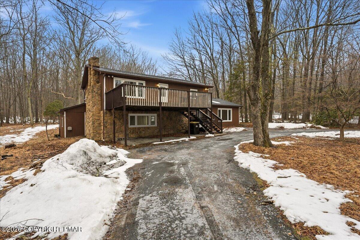 3529 Winding Way Property Photo 3