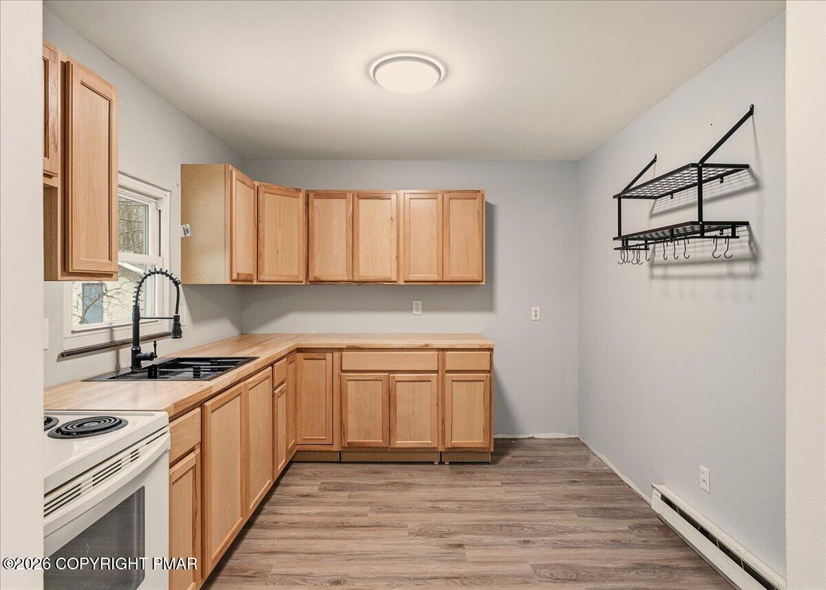 3529 Winding Way Property Photo 16