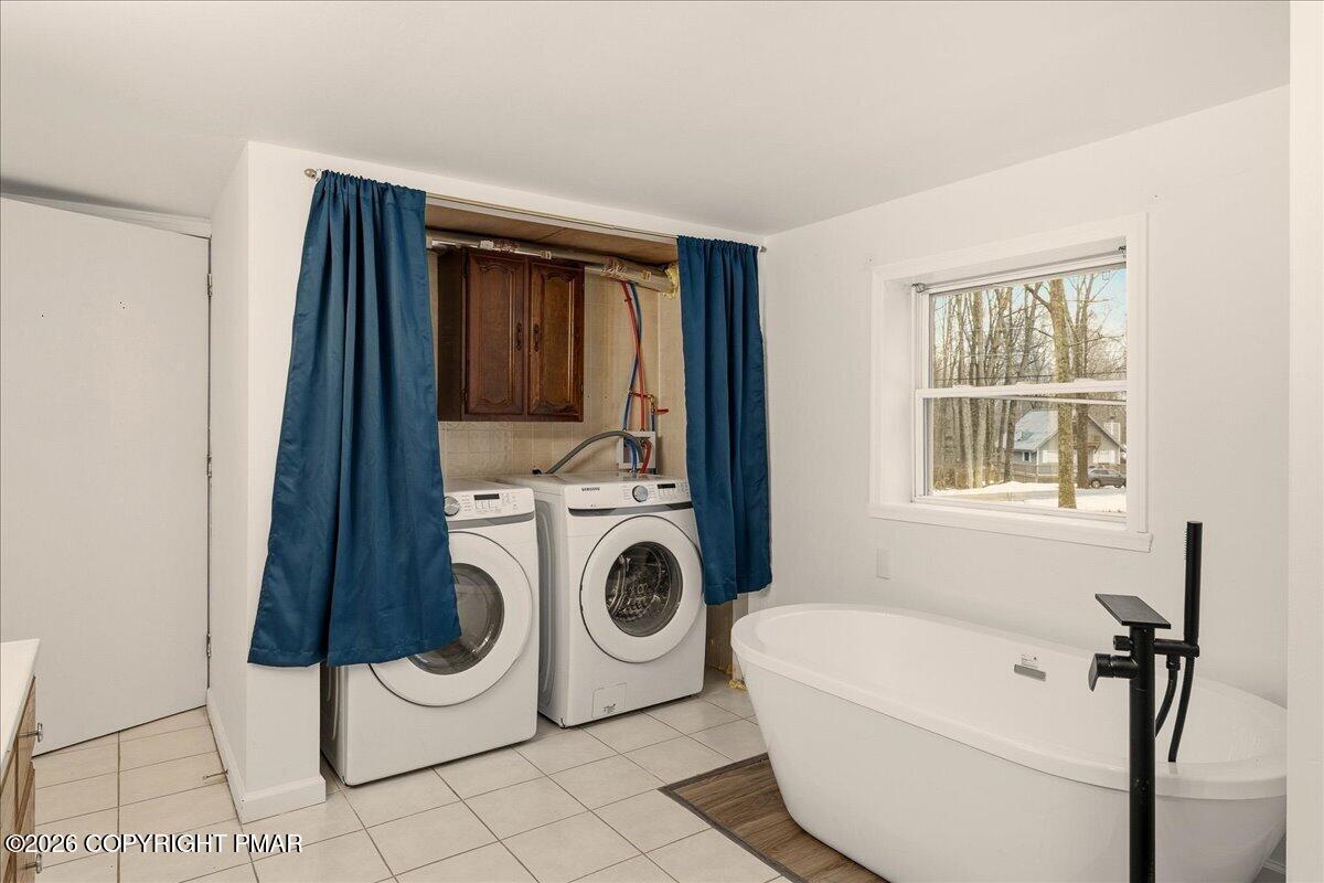 3529 Winding Way Property Photo 30