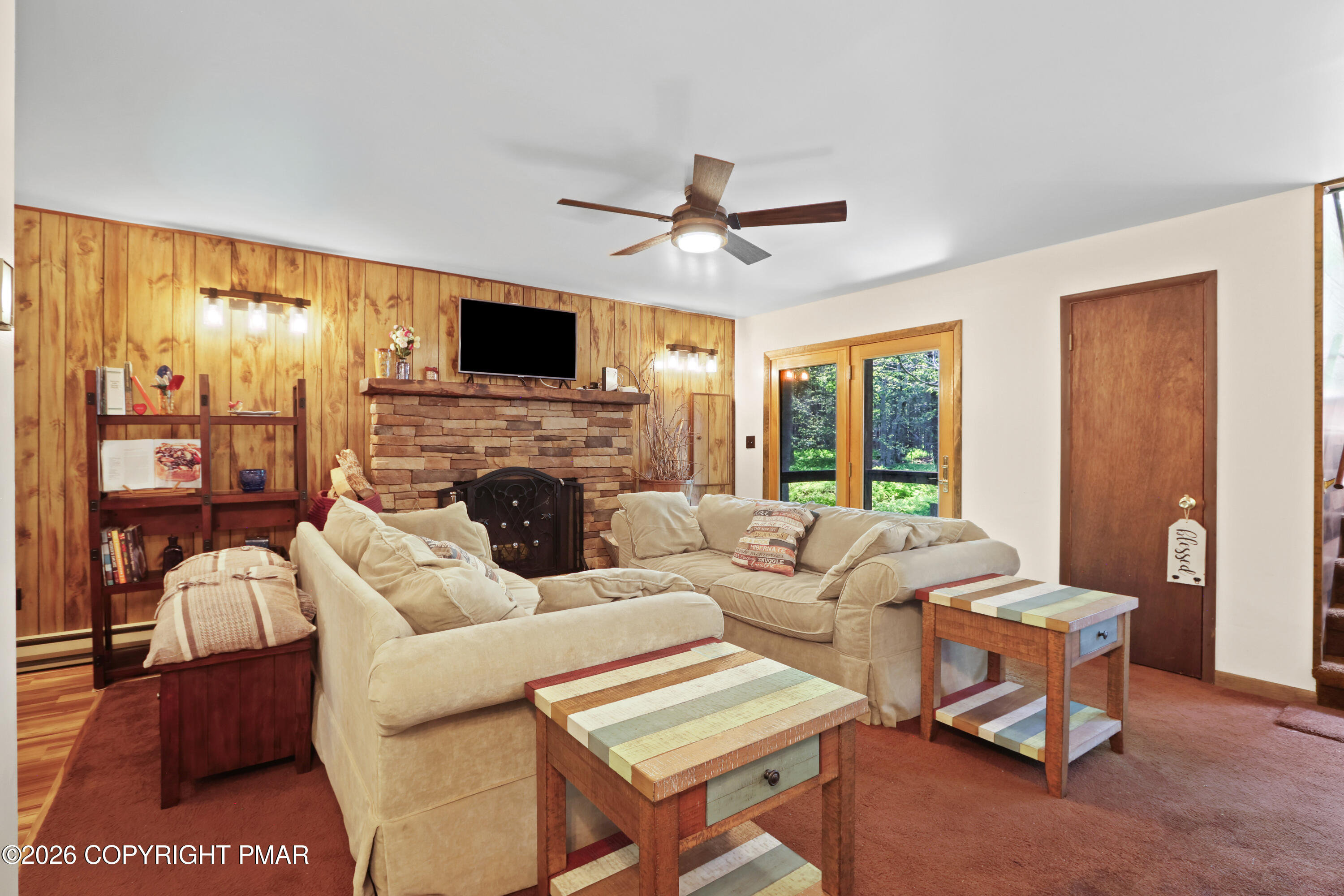 1022 Hilltop Drive Property Photo 8