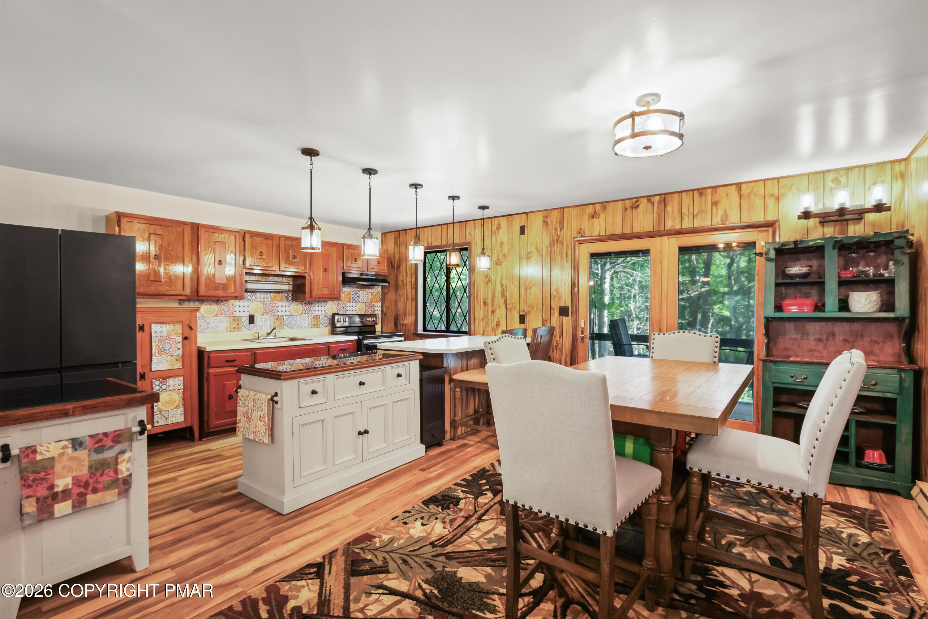 1022 Hilltop Drive Property Photo 12