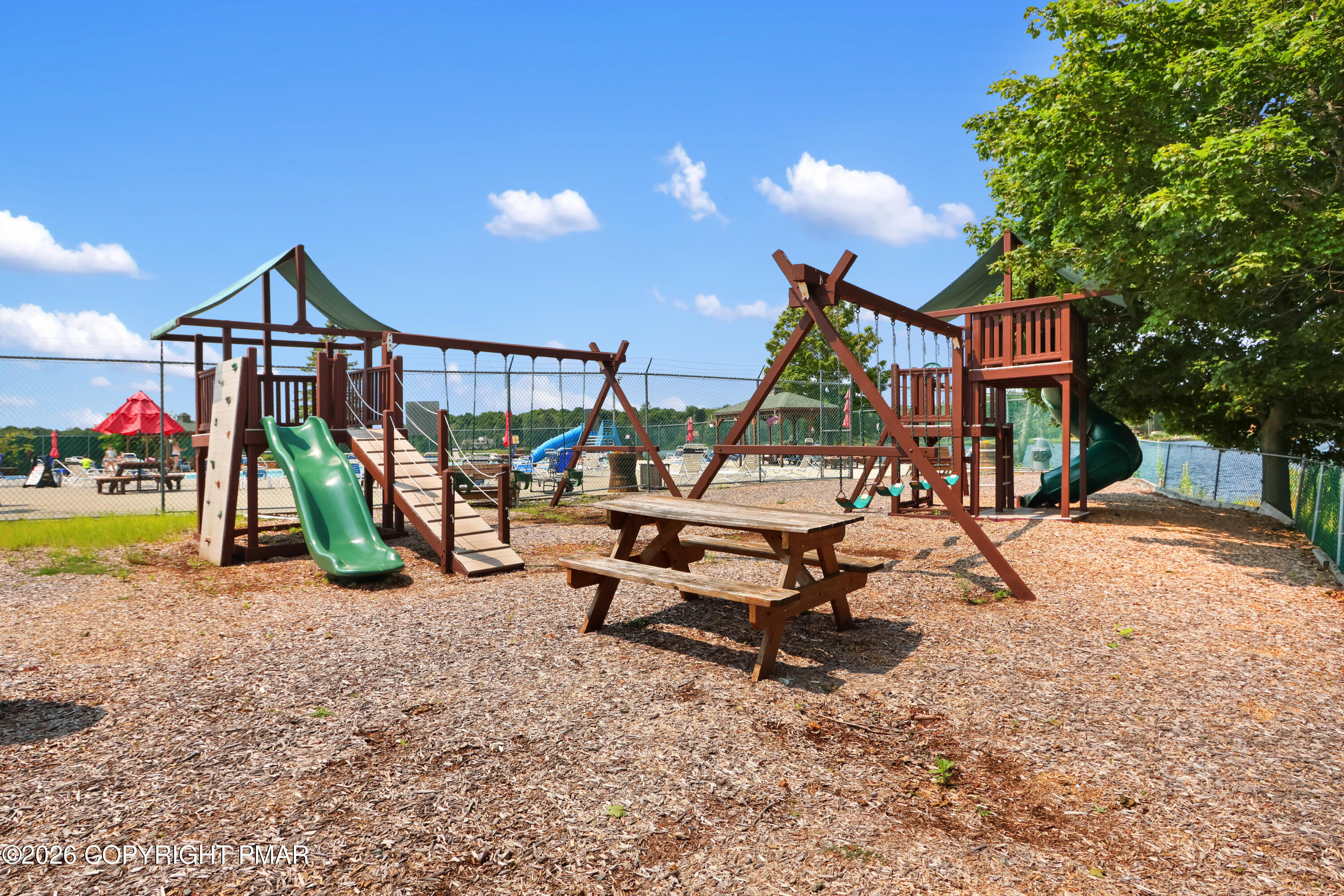 1022 Hilltop Drive Property Photo 41