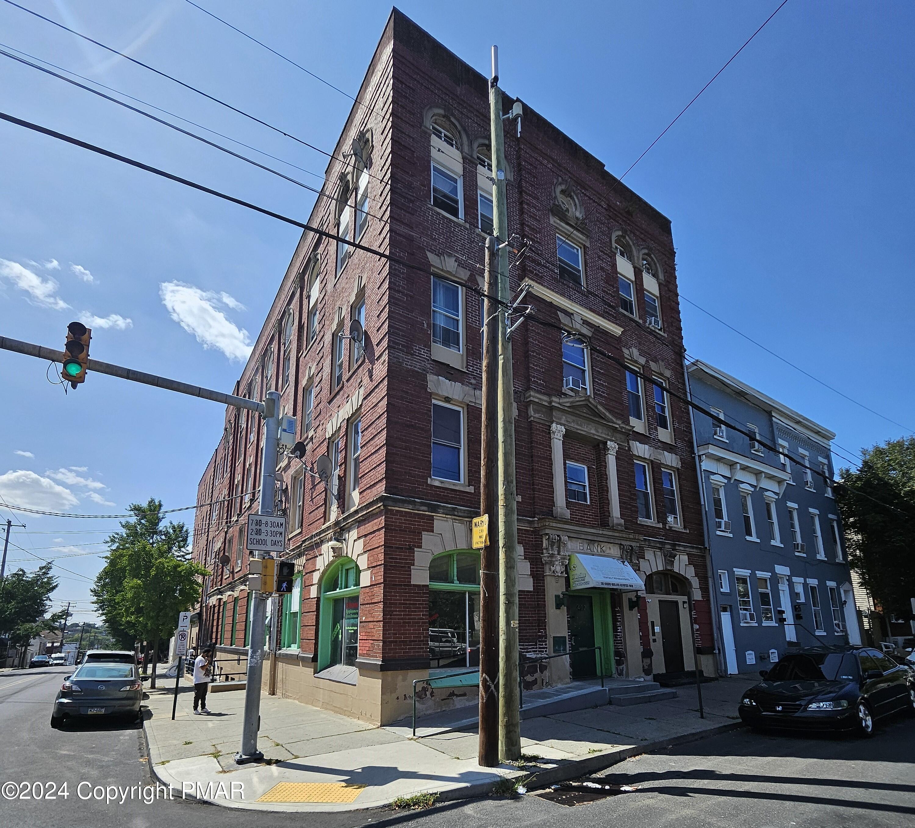 402 Ridge Avenue Property Photo 1