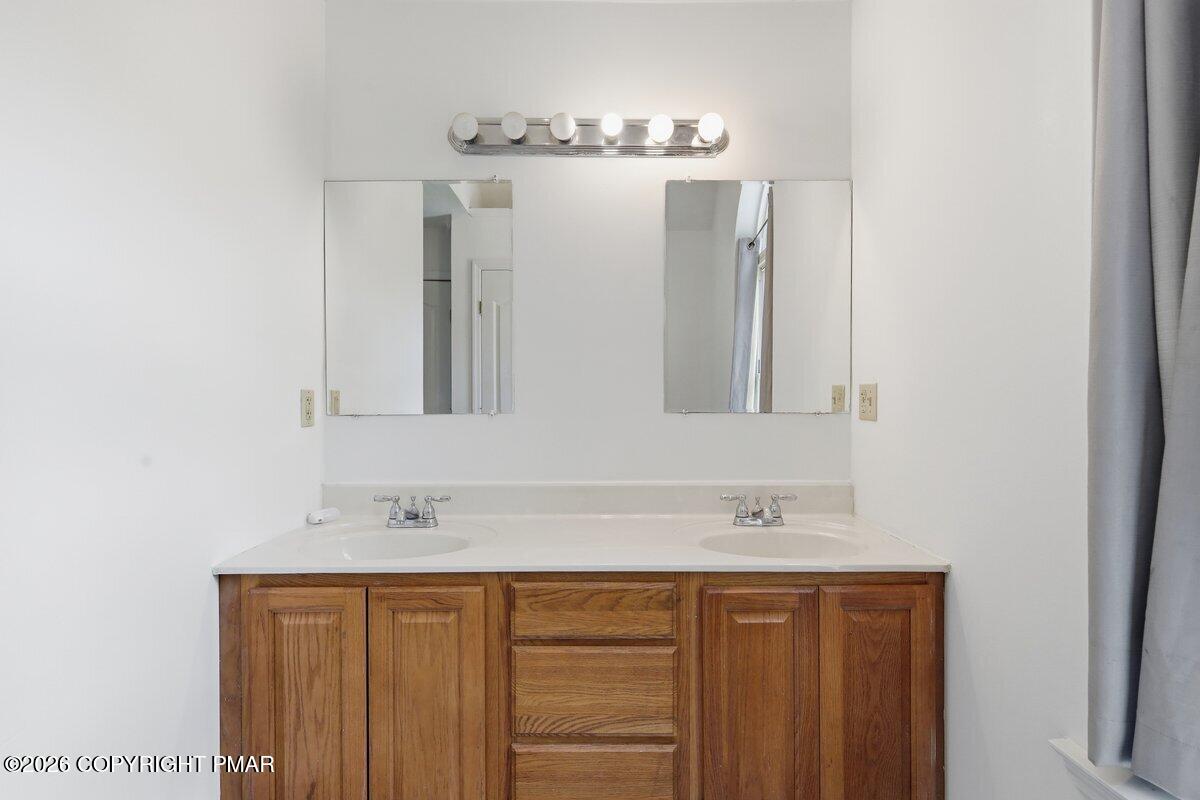 215 George Drive Property Photo 17