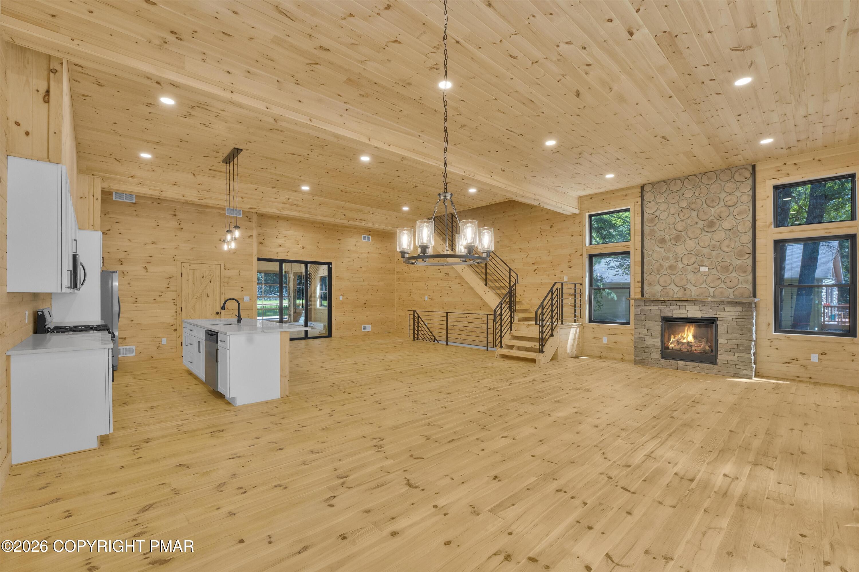 232 Petrarch Trail Property Photo 3