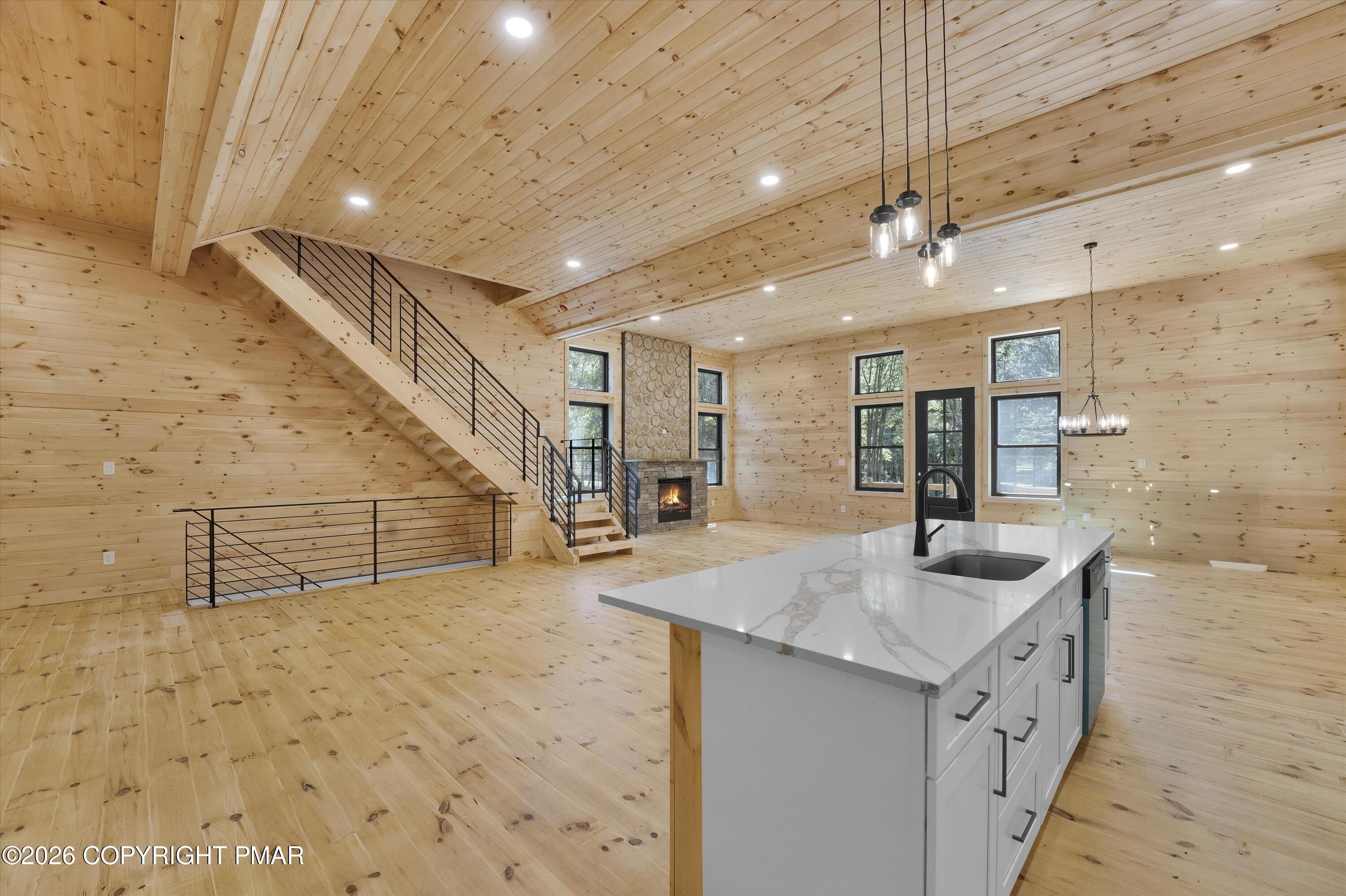 232 Petrarch Trail Property Photo 4