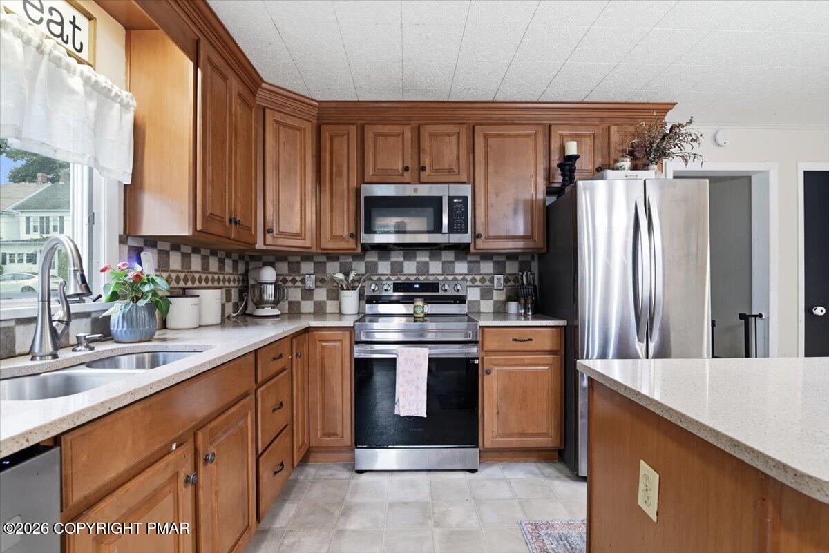 319 N 4th Street Property Photo 6