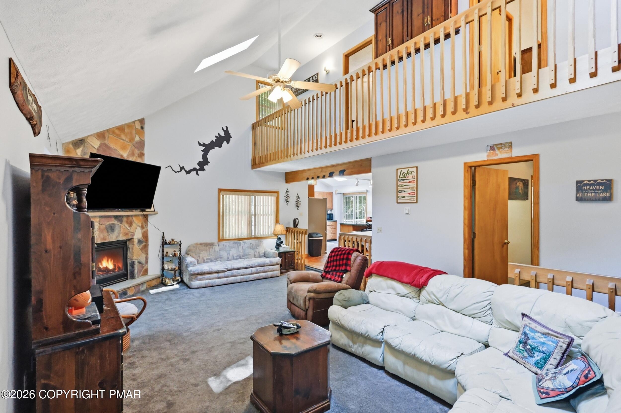 1046 Rainbow Drive Property Photo 4