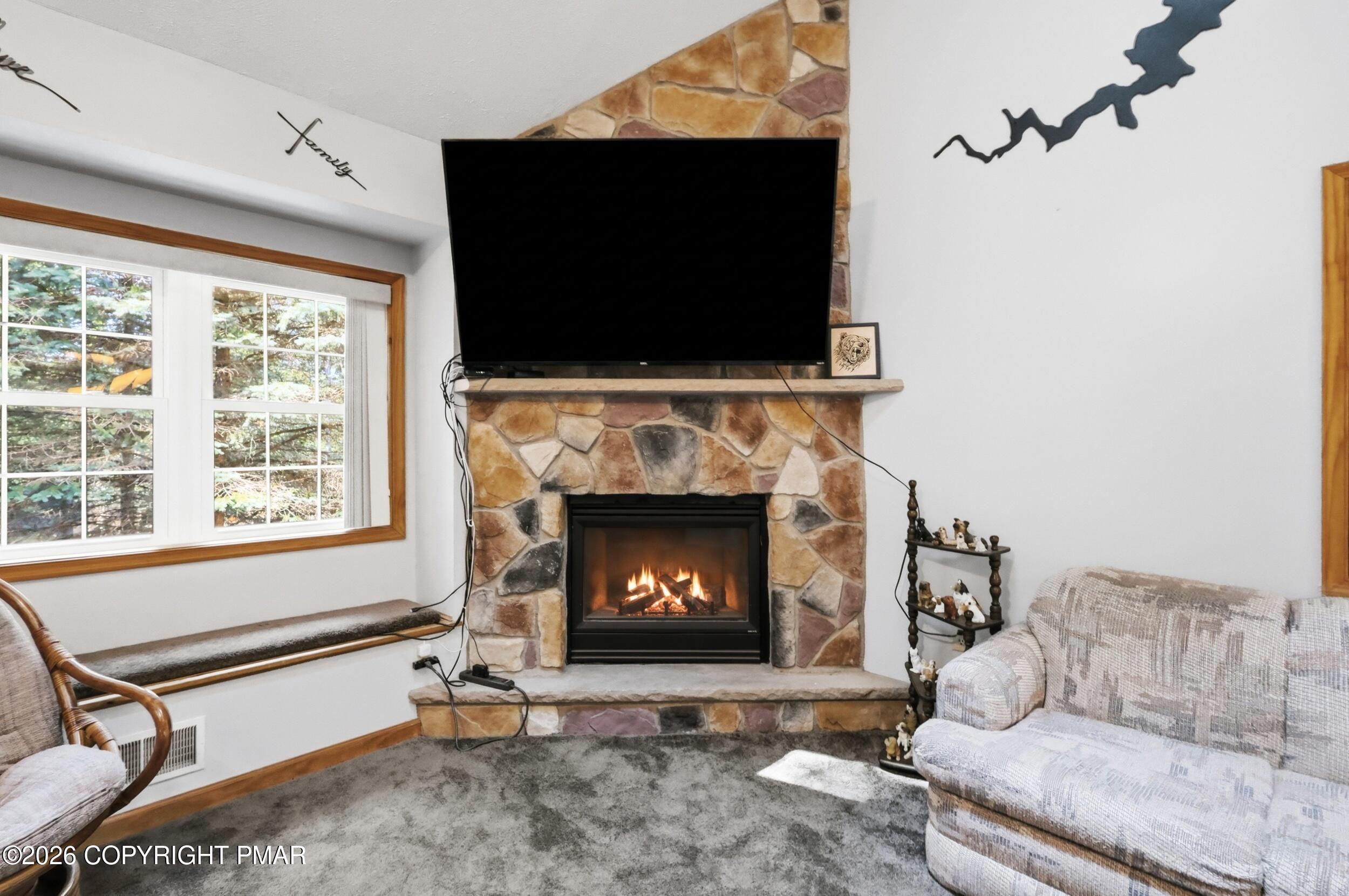 1046 Rainbow Drive Property Photo 7