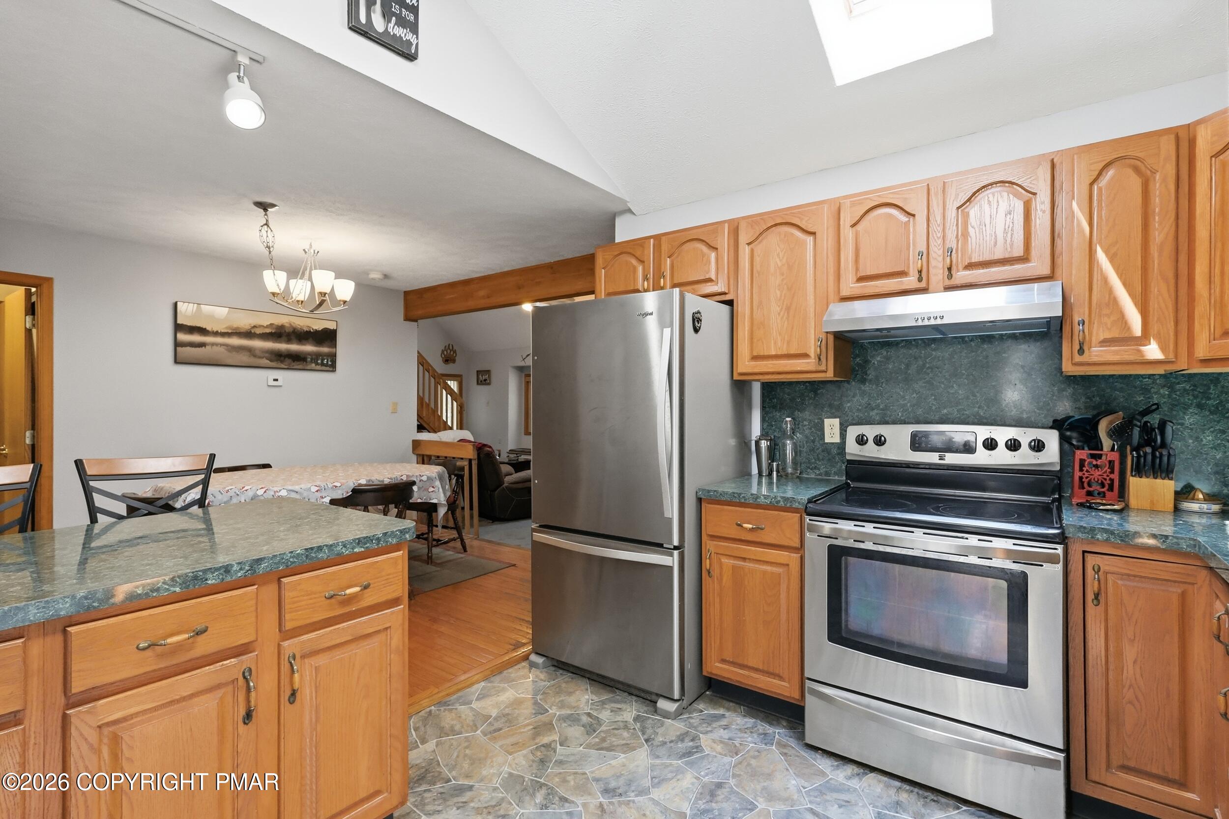 1046 Rainbow Drive Property Photo 11