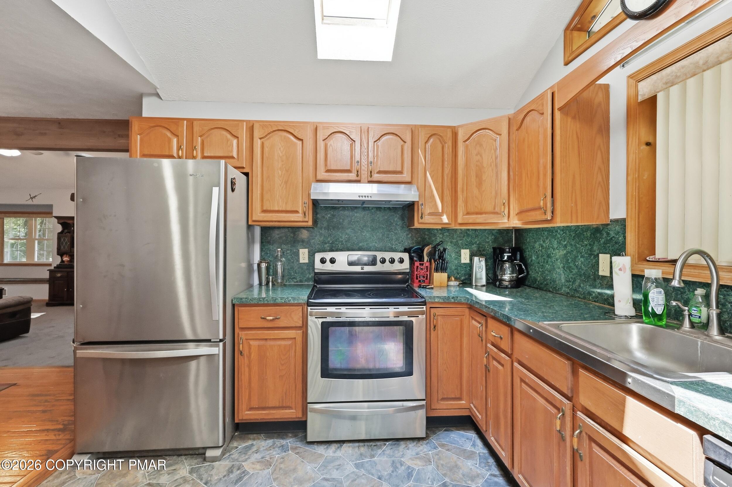 1046 Rainbow Drive Property Photo 13