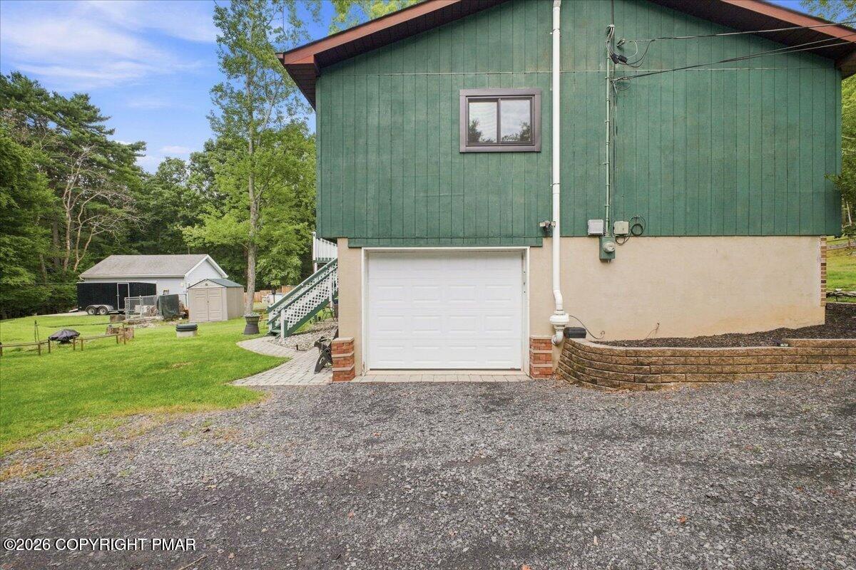 12416 Mountain Laurel Drive Property Photo 5