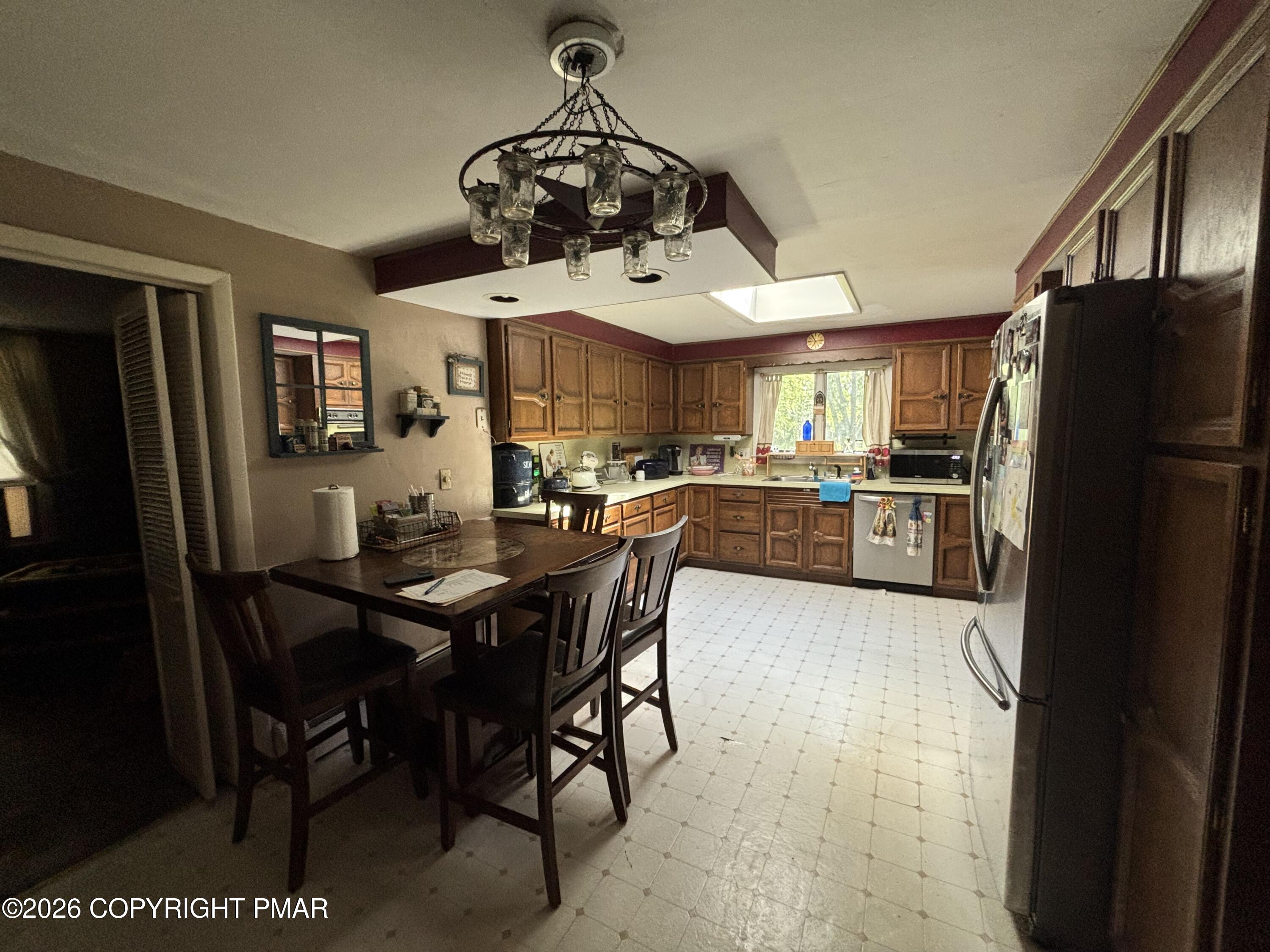 231 Laurel Road Property Photo 17