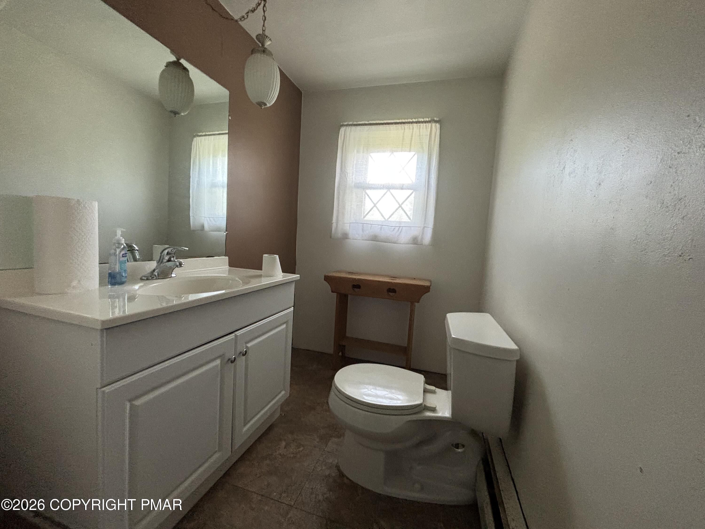 231 Laurel Road Property Photo 21