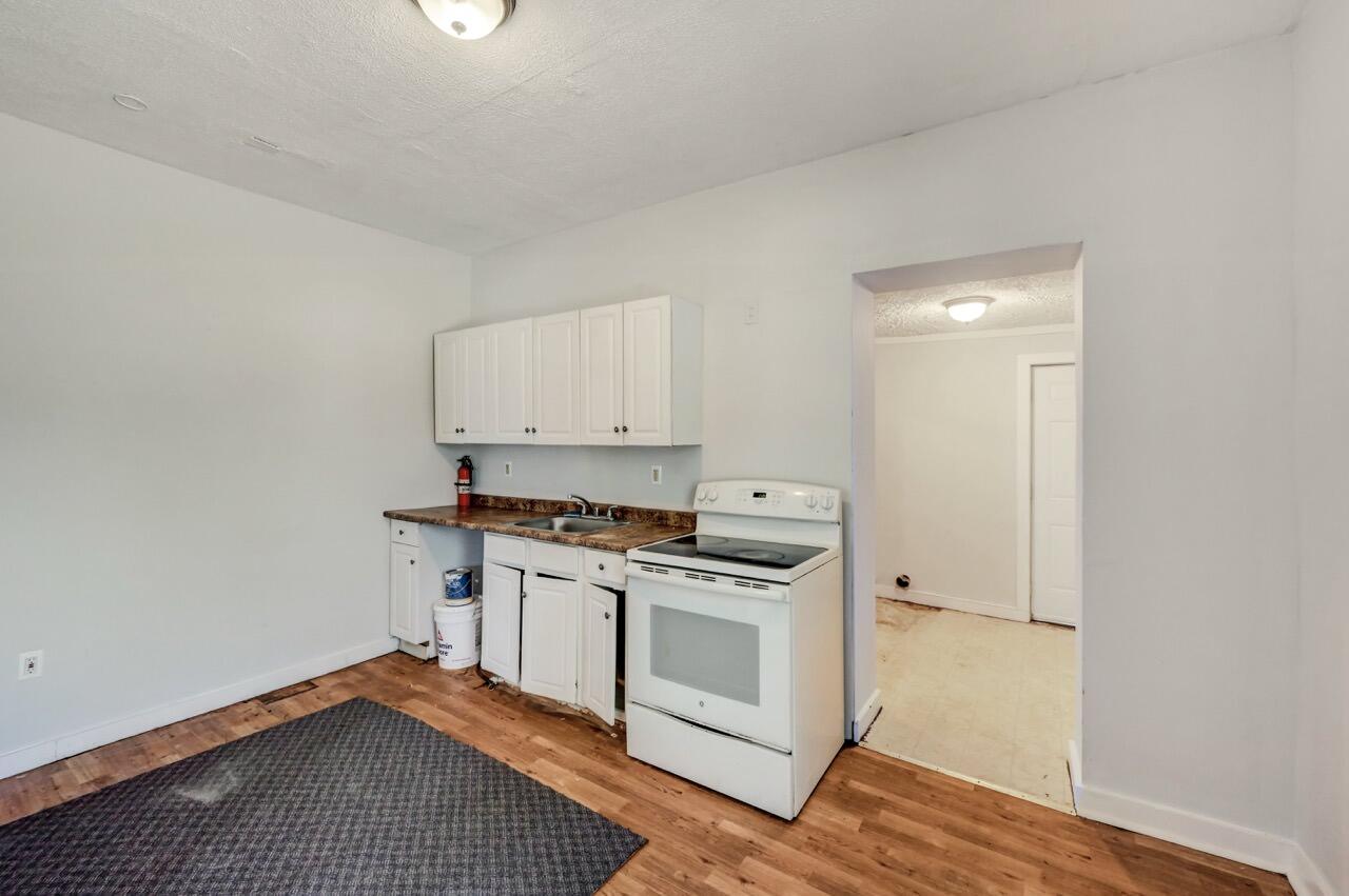 1198 W Main Street Property Photo 23