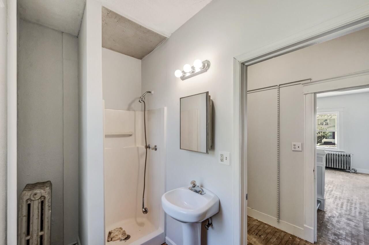 1198 W Main Street Property Photo 28