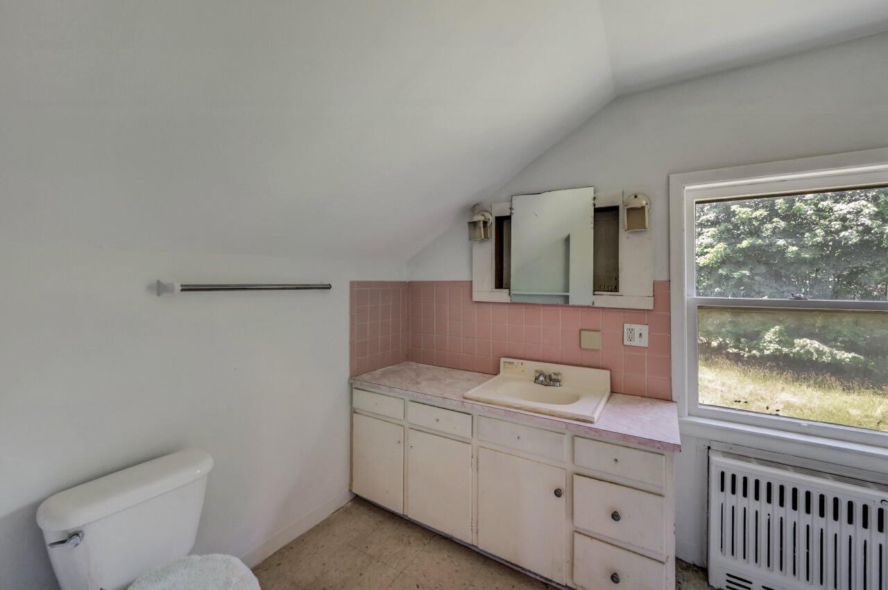 1198 W Main Street Property Photo 50