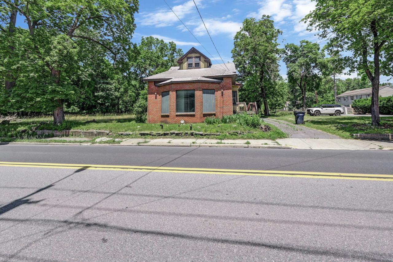 1198 W Main Street Property Photo 58