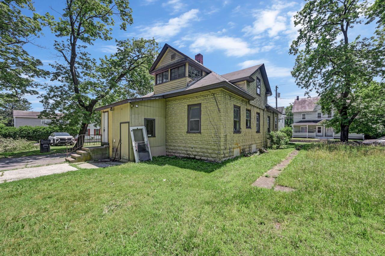 1198 W Main Street Property Photo 61