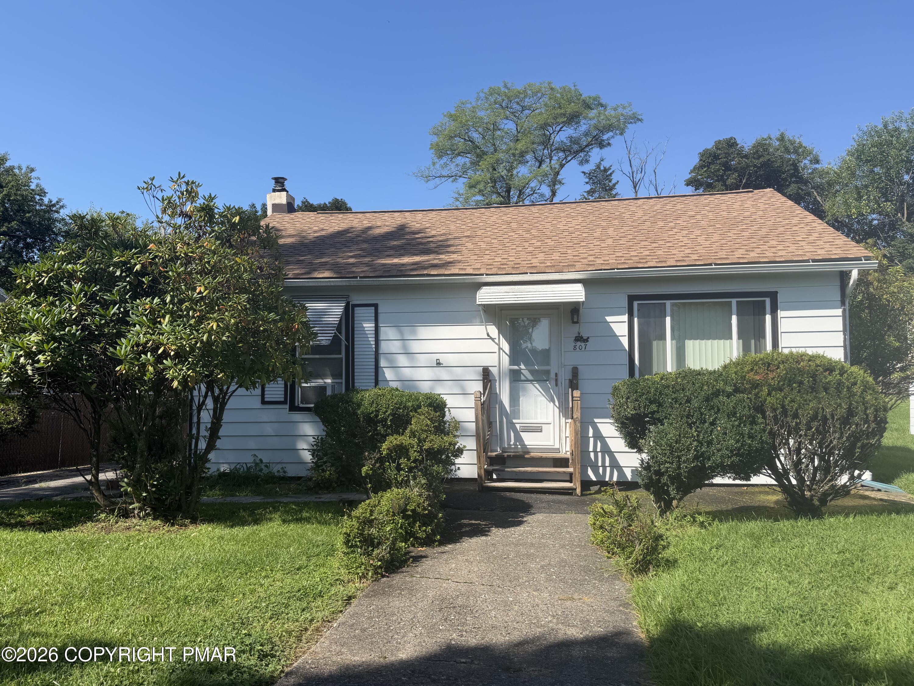 807 Flagler Street Property Photo 2