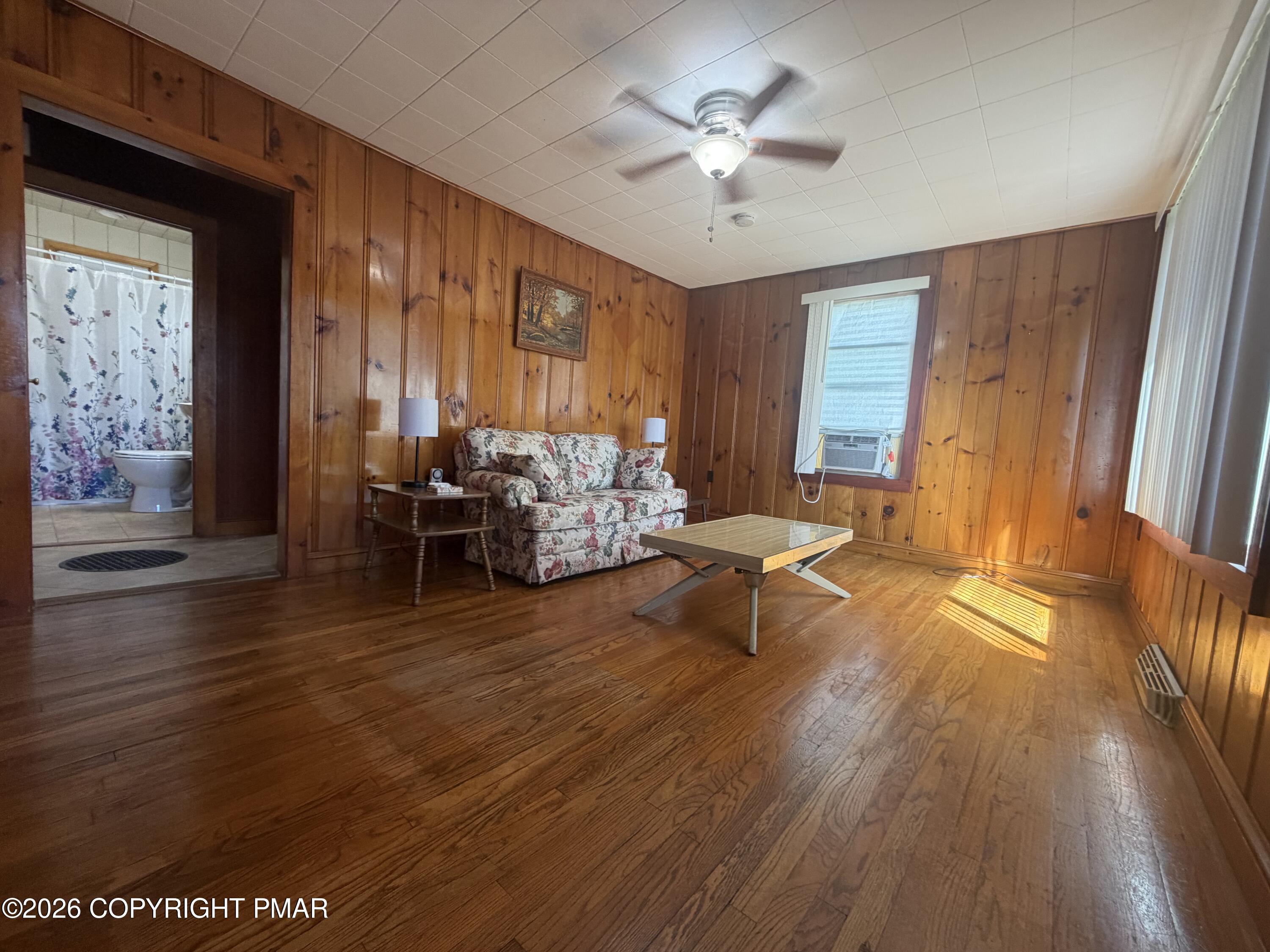 807 Flagler Street Property Photo 4