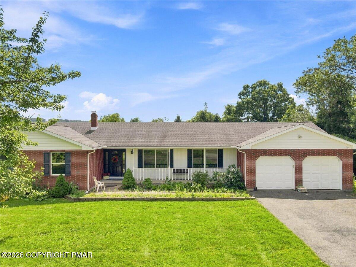114 Amy Lane Property Photo 5