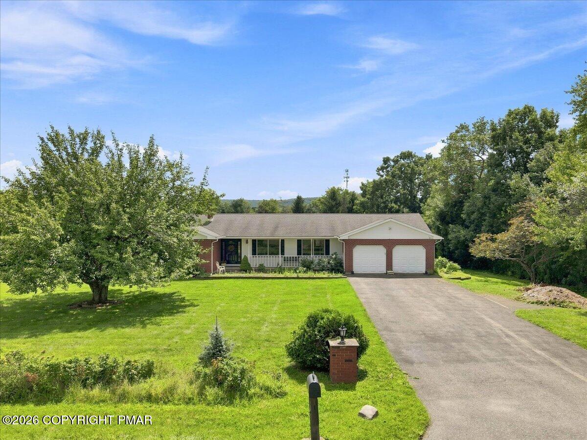 114 Amy Lane Property Photo 6