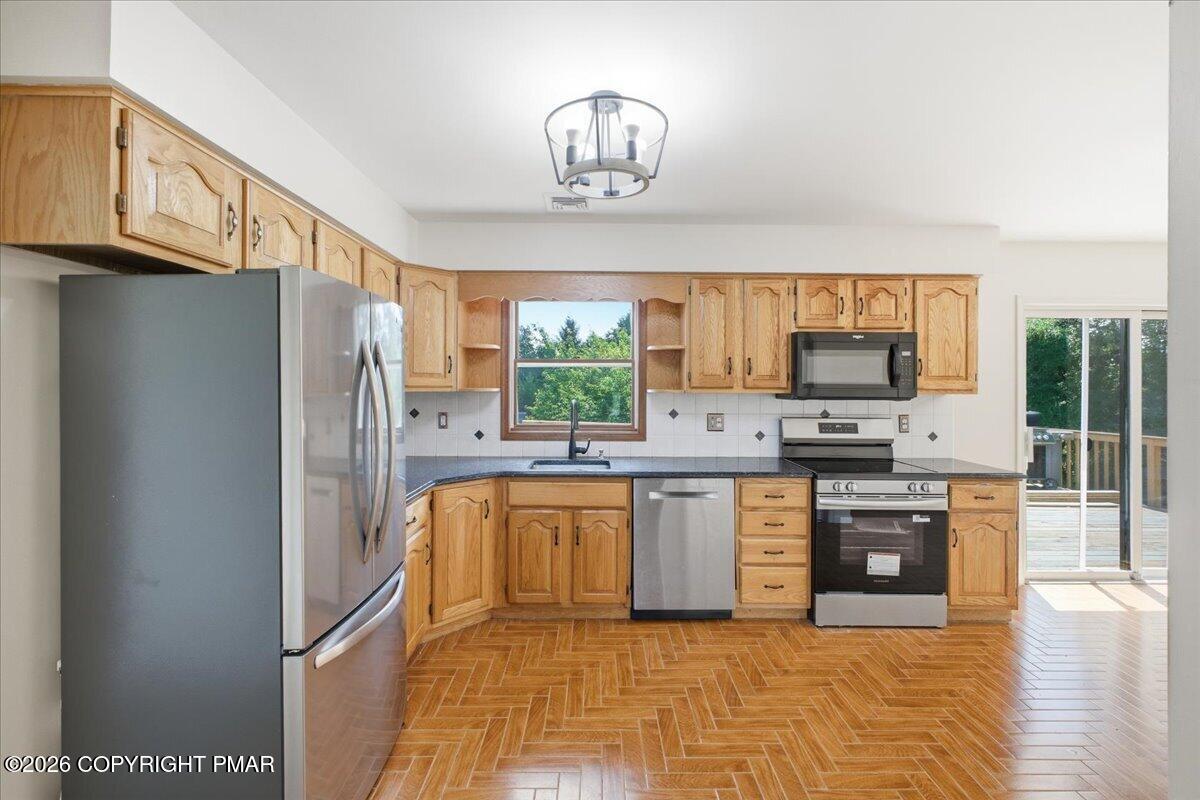 114 Amy Lane Property Photo 17