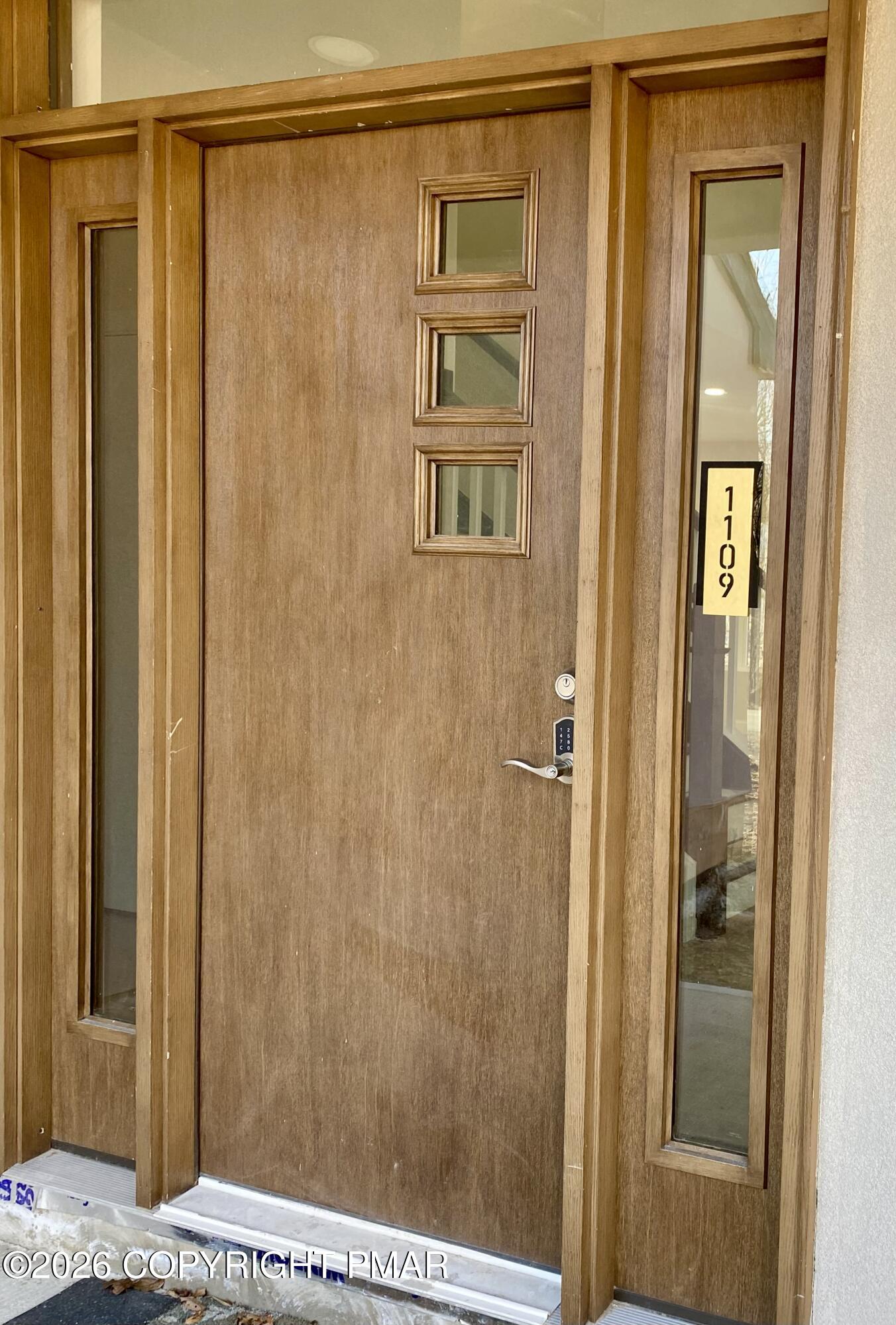 1109 N Rocky Mountain Drive Property Photo 4