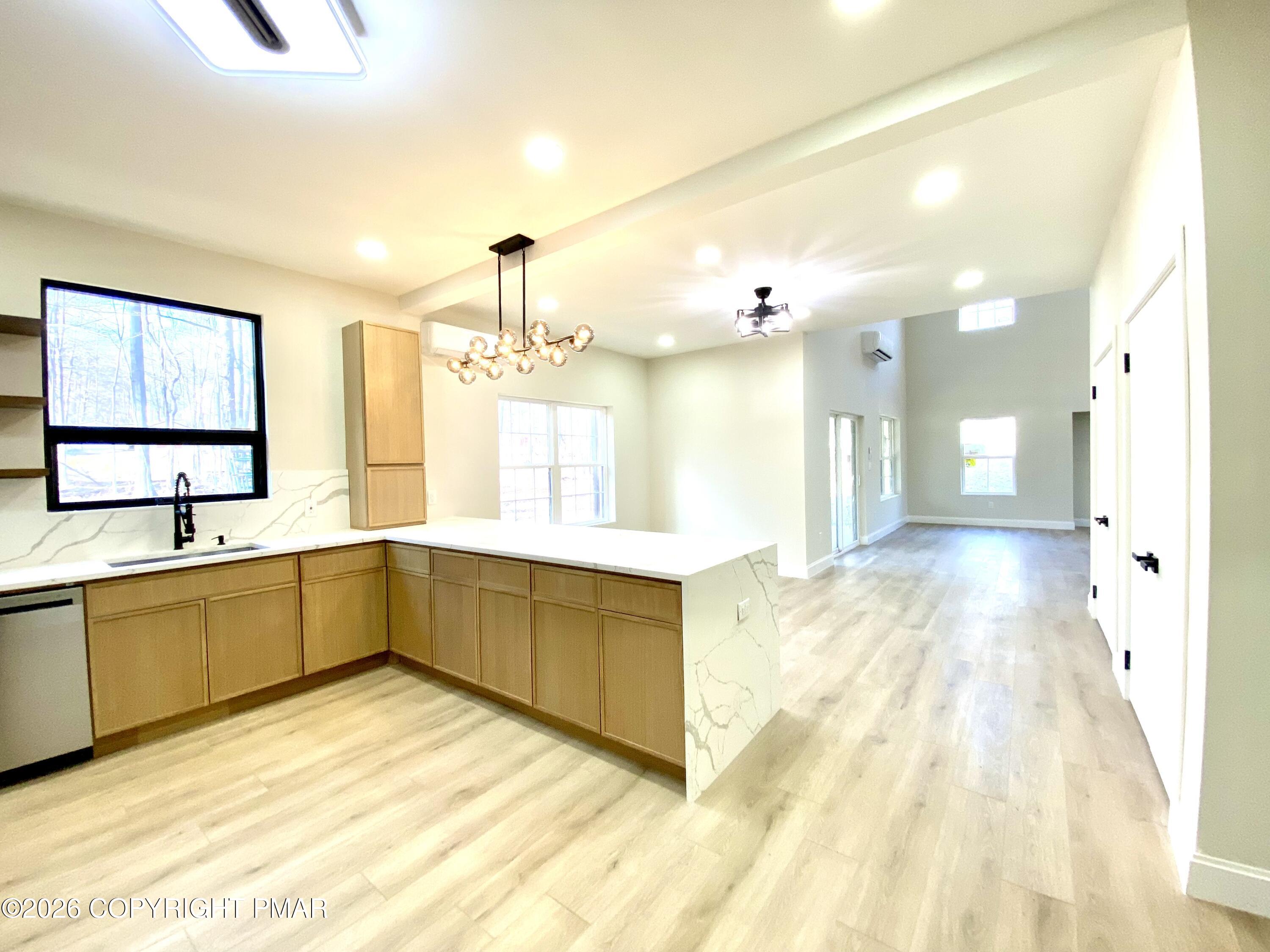 1109 N Rocky Mountain Drive Property Photo 17