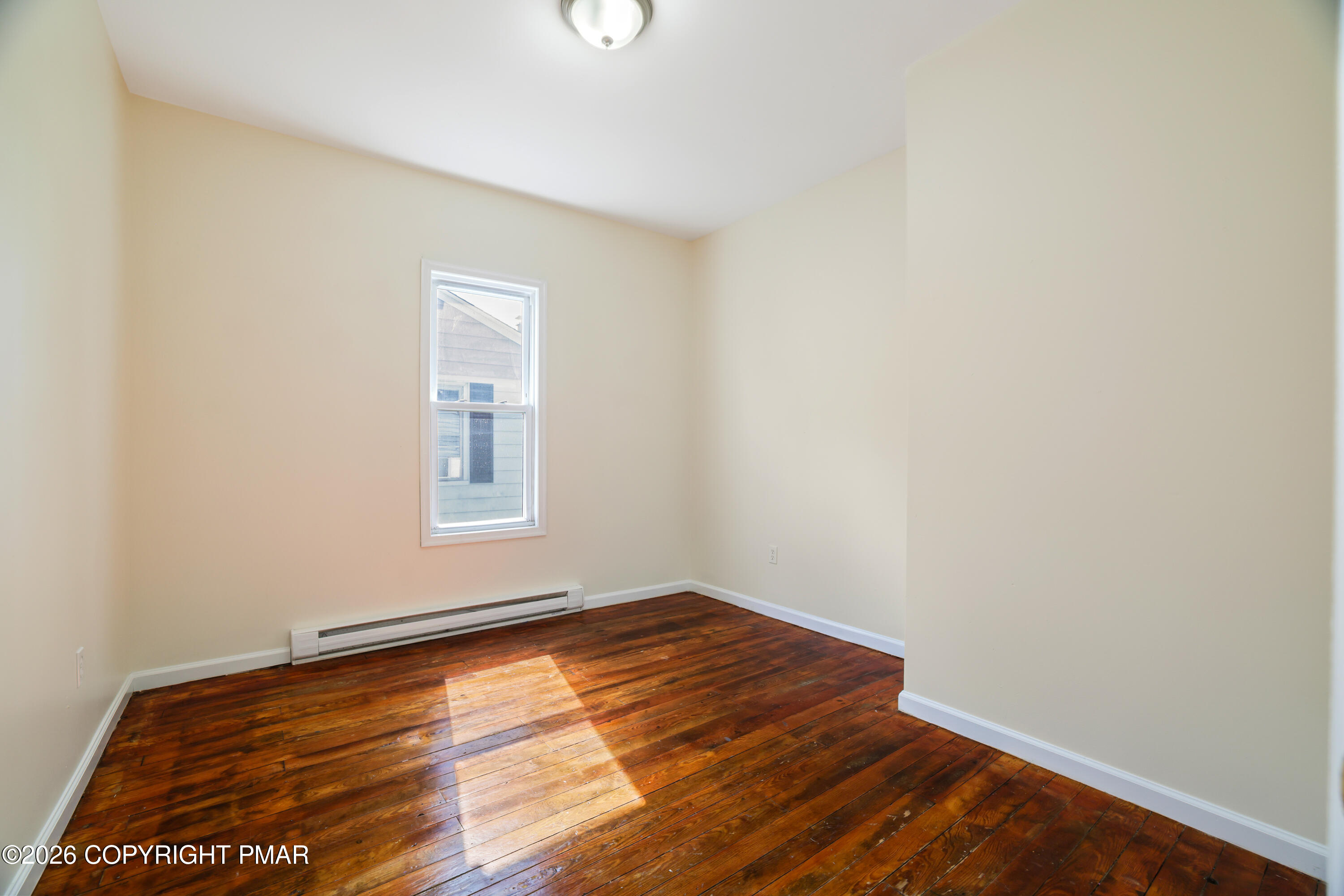 140 Barnum Street Property Photo 18